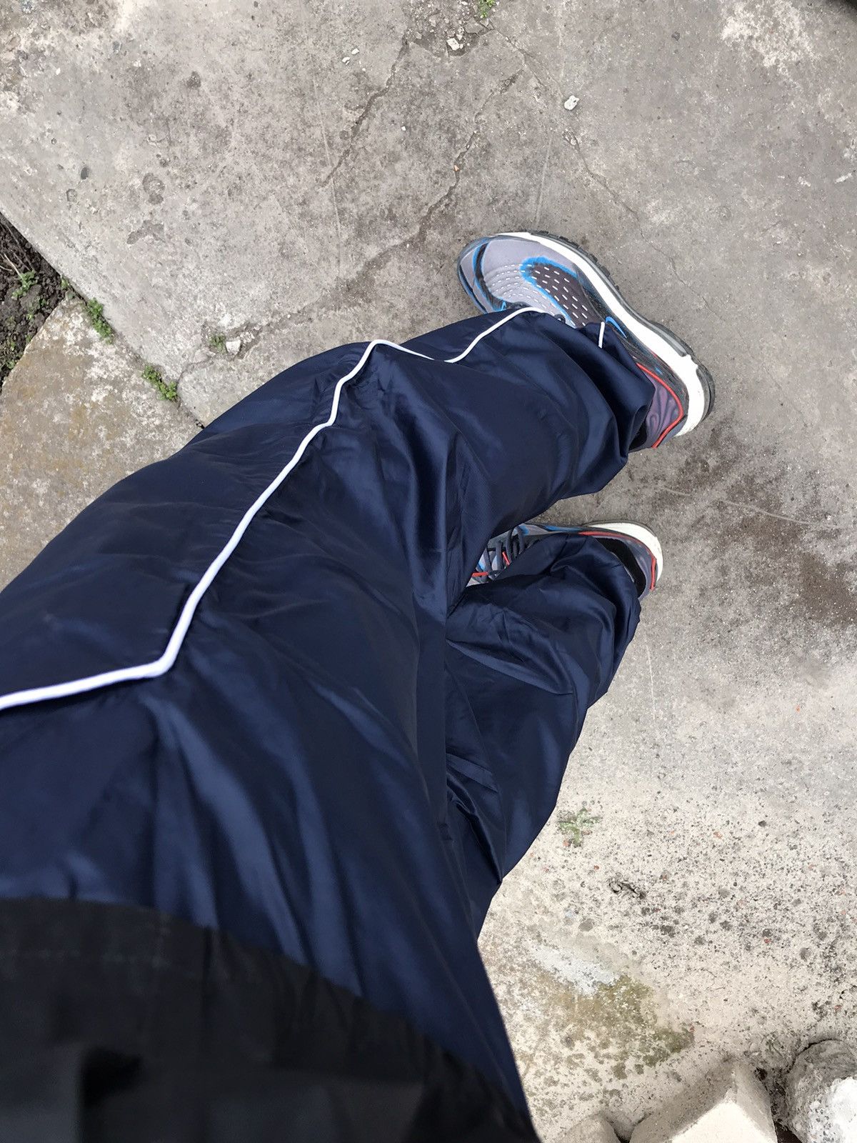 Nike × Vintage Nike 00s Nylon Navy Pants Y2K Size US 32 / EU 48 - 6 Thumbnail