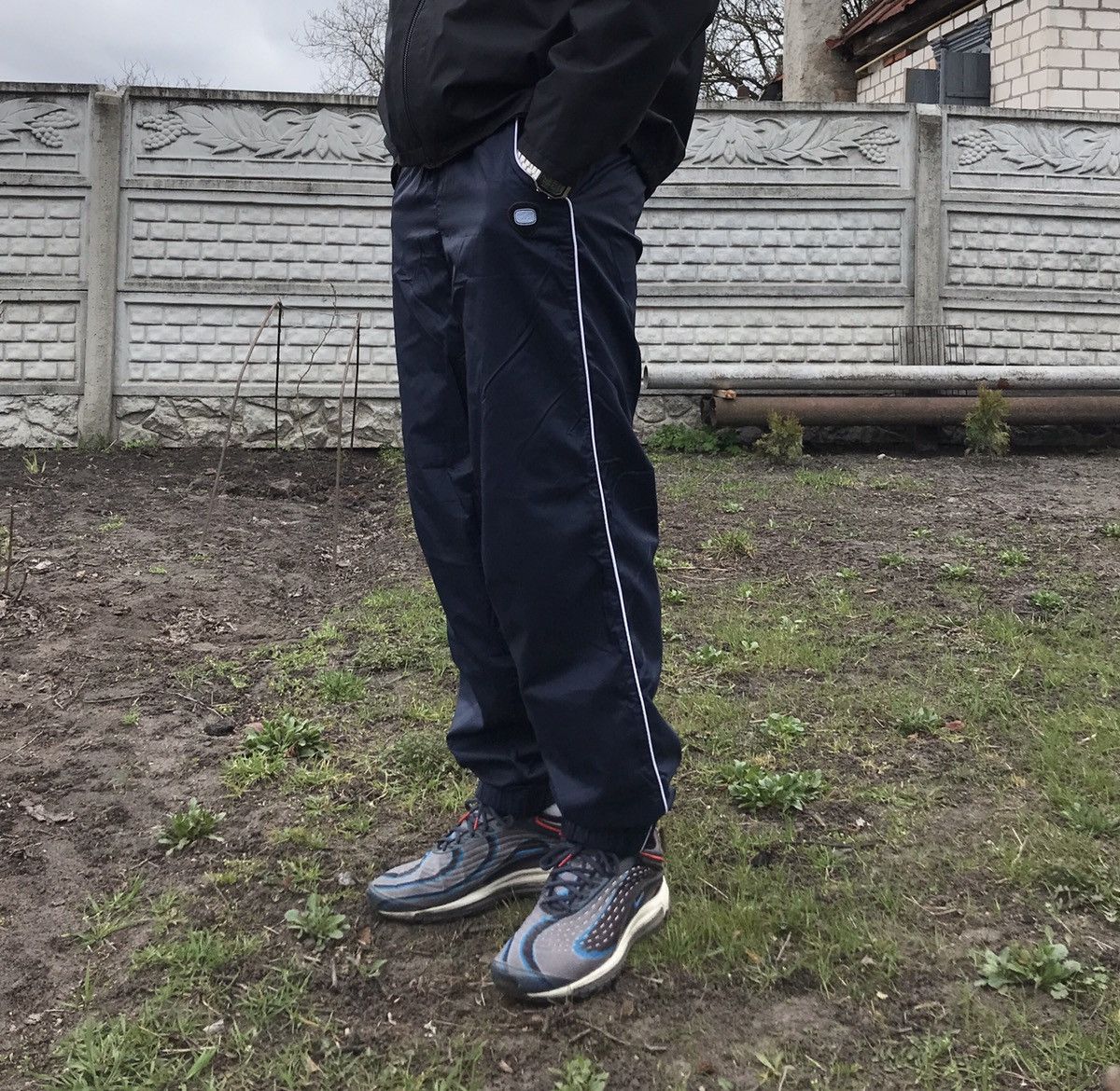 Nike × Vintage Nike 00s Nylon Navy Pants Y2K Size US 32 / EU 48 - 2 Thumbnail