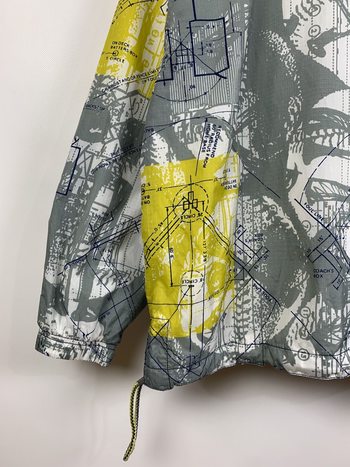Nike 90s Vintage Nike Sport&Fitness All Over Print Anorak Jacket Size US M / EU 48-50 / 2 - 16 Thumbnail