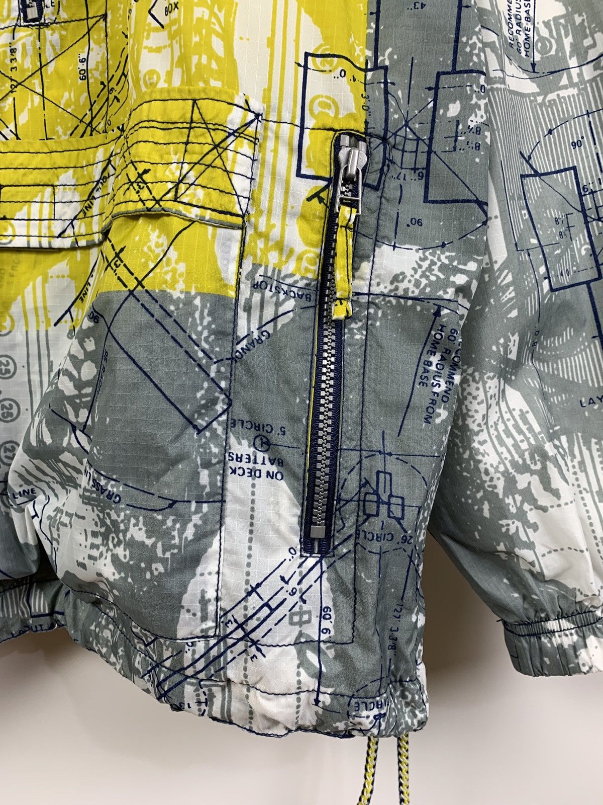 Nike 90s Vintage Nike Sport&Fitness All Over Print Anorak Jacket Size US M / EU 48-50 / 2 - 9 Thumbnail