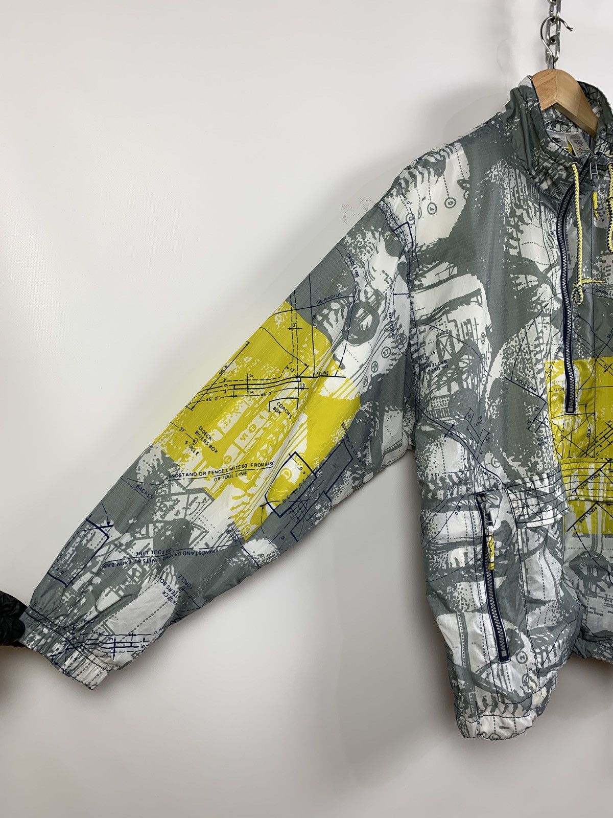 Nike 90s Vintage Nike Sport&Fitness All Over Print Anorak Jacket Size US M / EU 48-50 / 2 - 13 Thumbnail