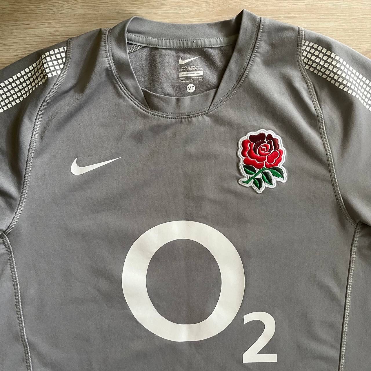 Nike ENGLAND RUGBY TEAM JERSEY NIKE O2 Size US M / EU 48-50 / 2 - 3 Thumbnail