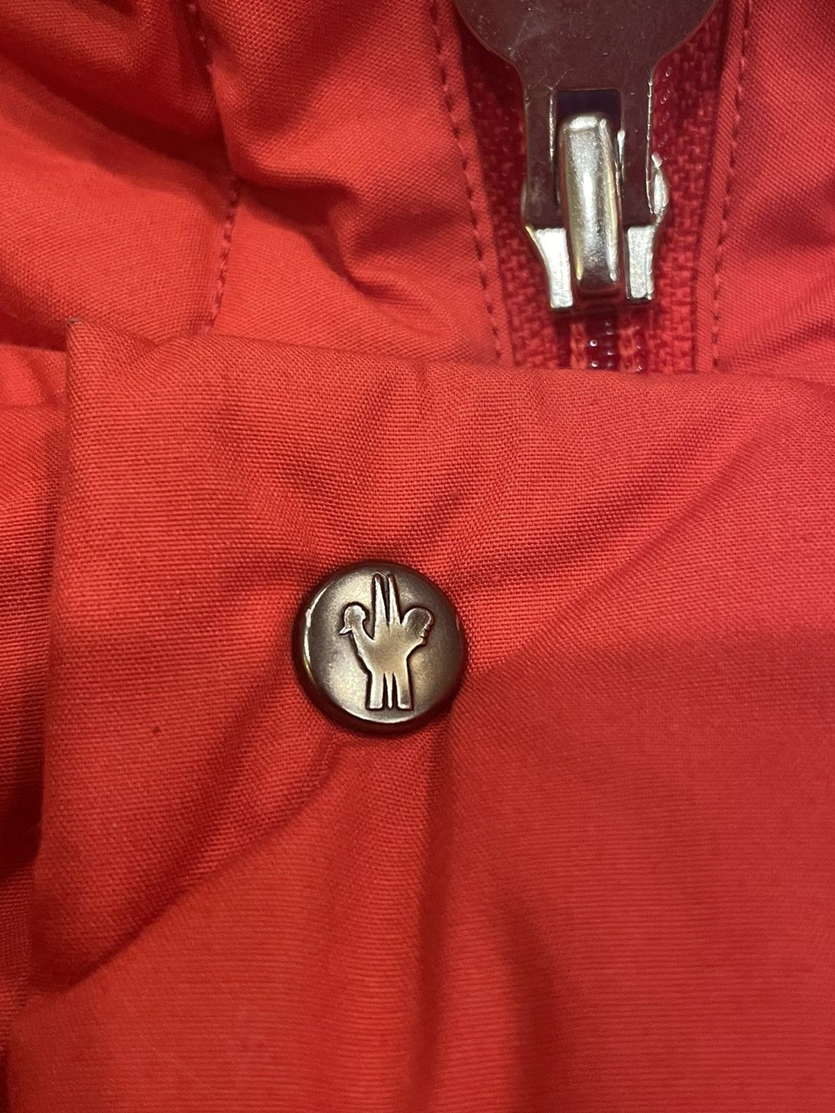 Moncler Vintage Moncler Red Down Puffer Jacket Embroidered Logo Size US S / EU 44-46 / 1 - 11 Thumbnail