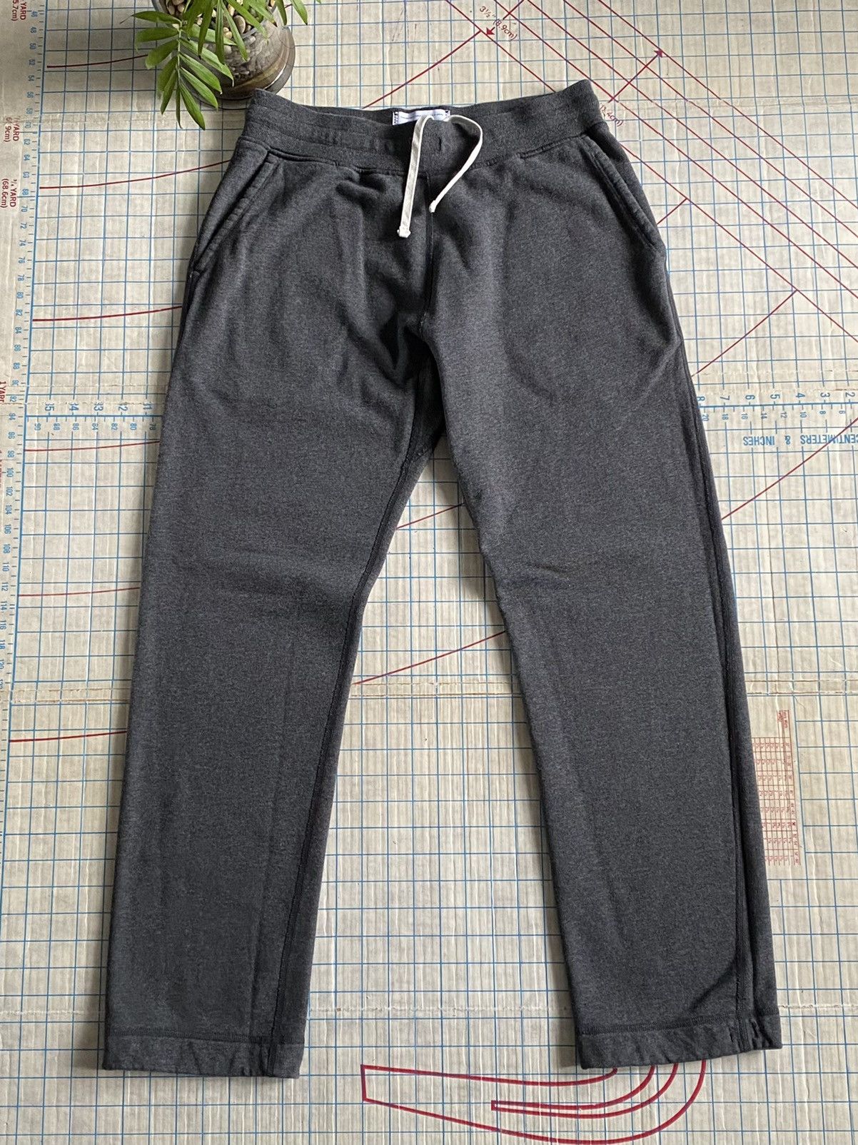 Reigning Champ Midweight Terry Sweatpants Charcoal Grey