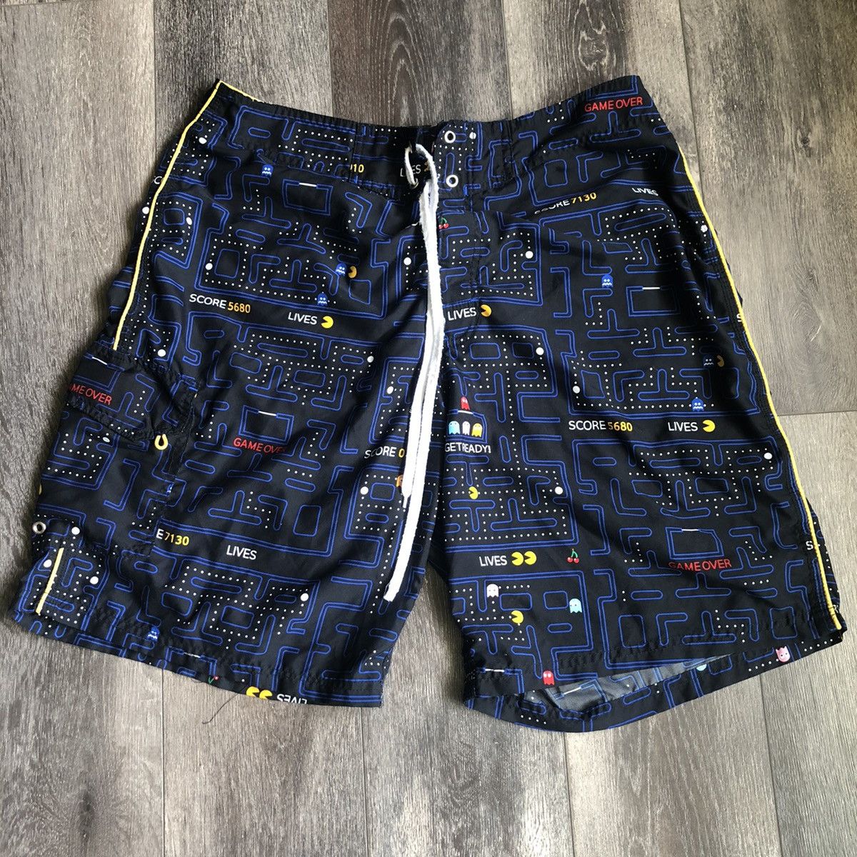 Giant Vintage 1990s PAC Man Giant Merchandise Arcade Board Shorts Size US 34 / EU 50 - 2 Thumbnail