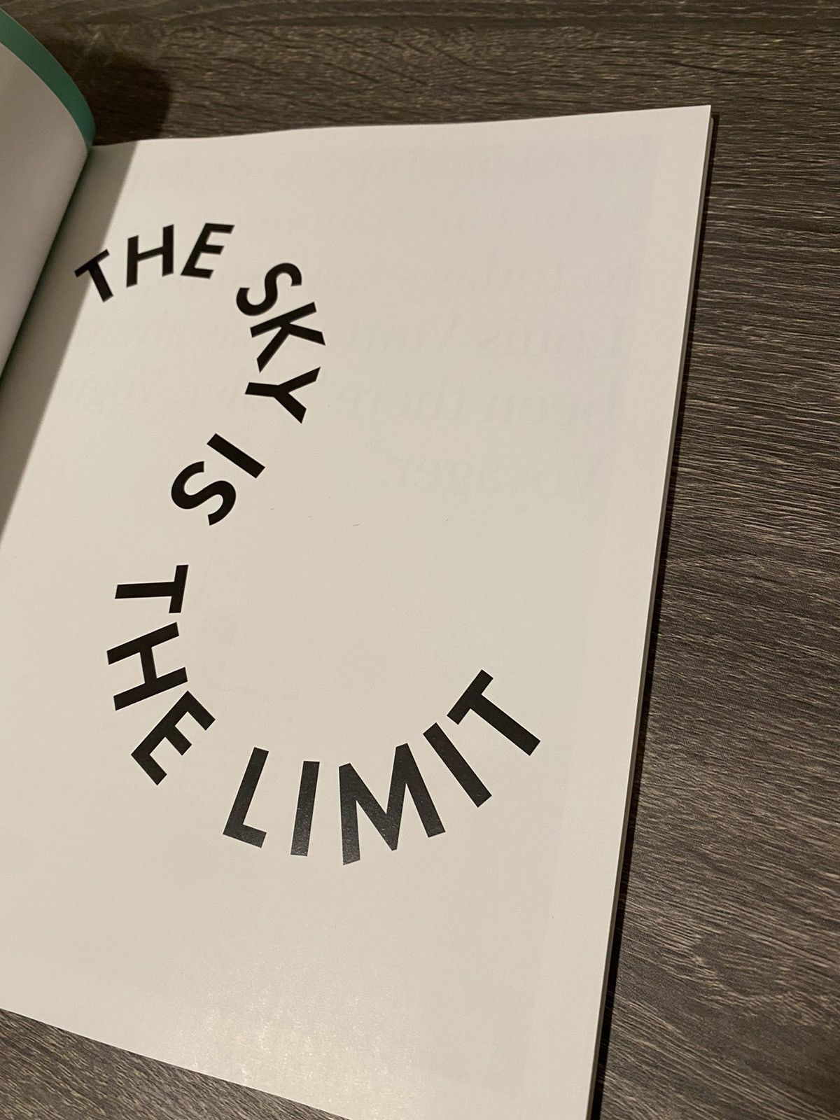 Louis Vuitton × Virgil Abloh Louis Vuitton x Virgil Abloh ‘The Book’ Magazine 2021 Lot Size ONE SIZE - 8 Thumbnail