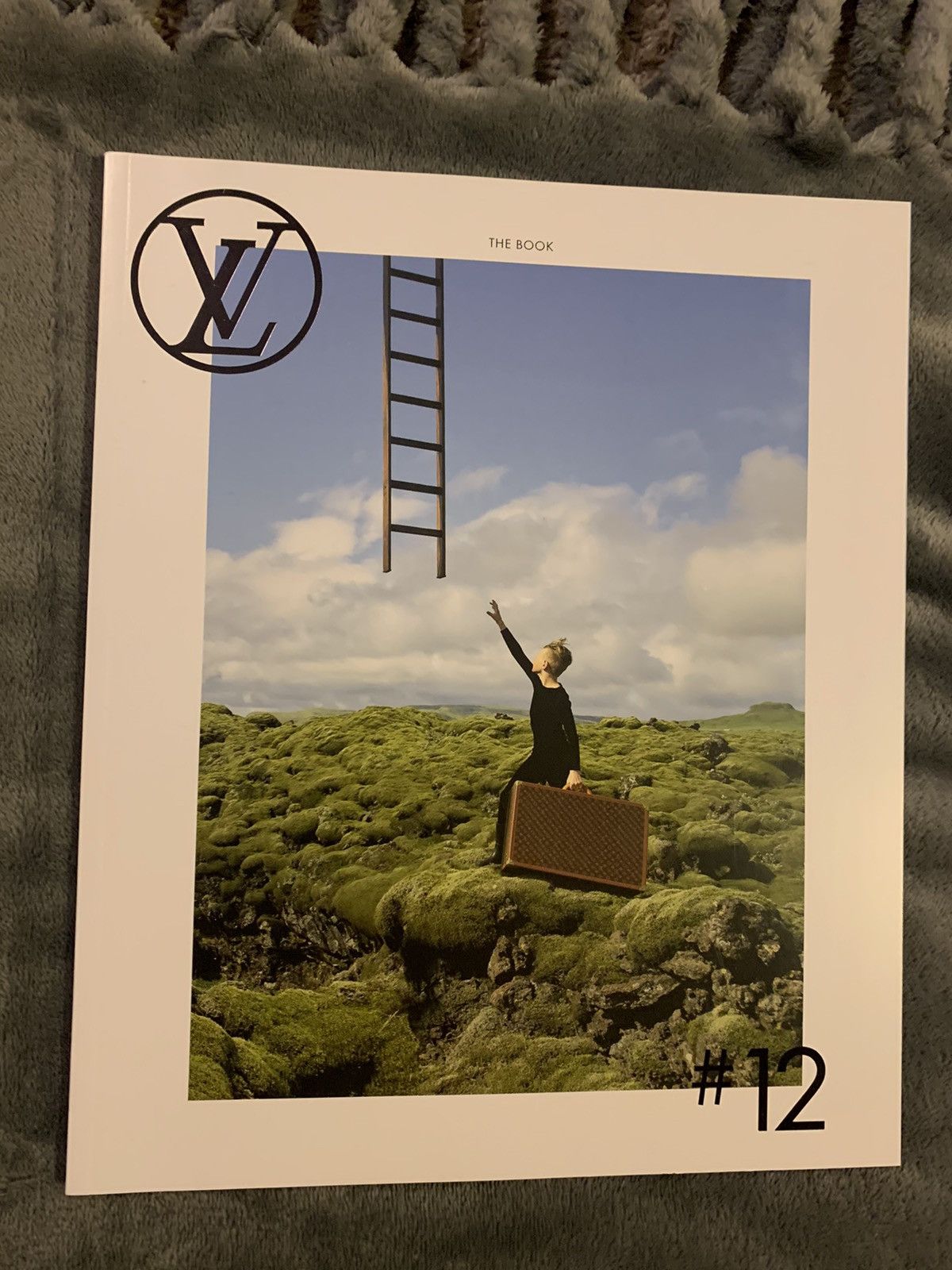 Louis Vuitton × Virgil Abloh Louis Vuitton x Virgil Abloh ‘The Book’ Magazine 2021 Lot Size ONE SIZE - 4 Thumbnail
