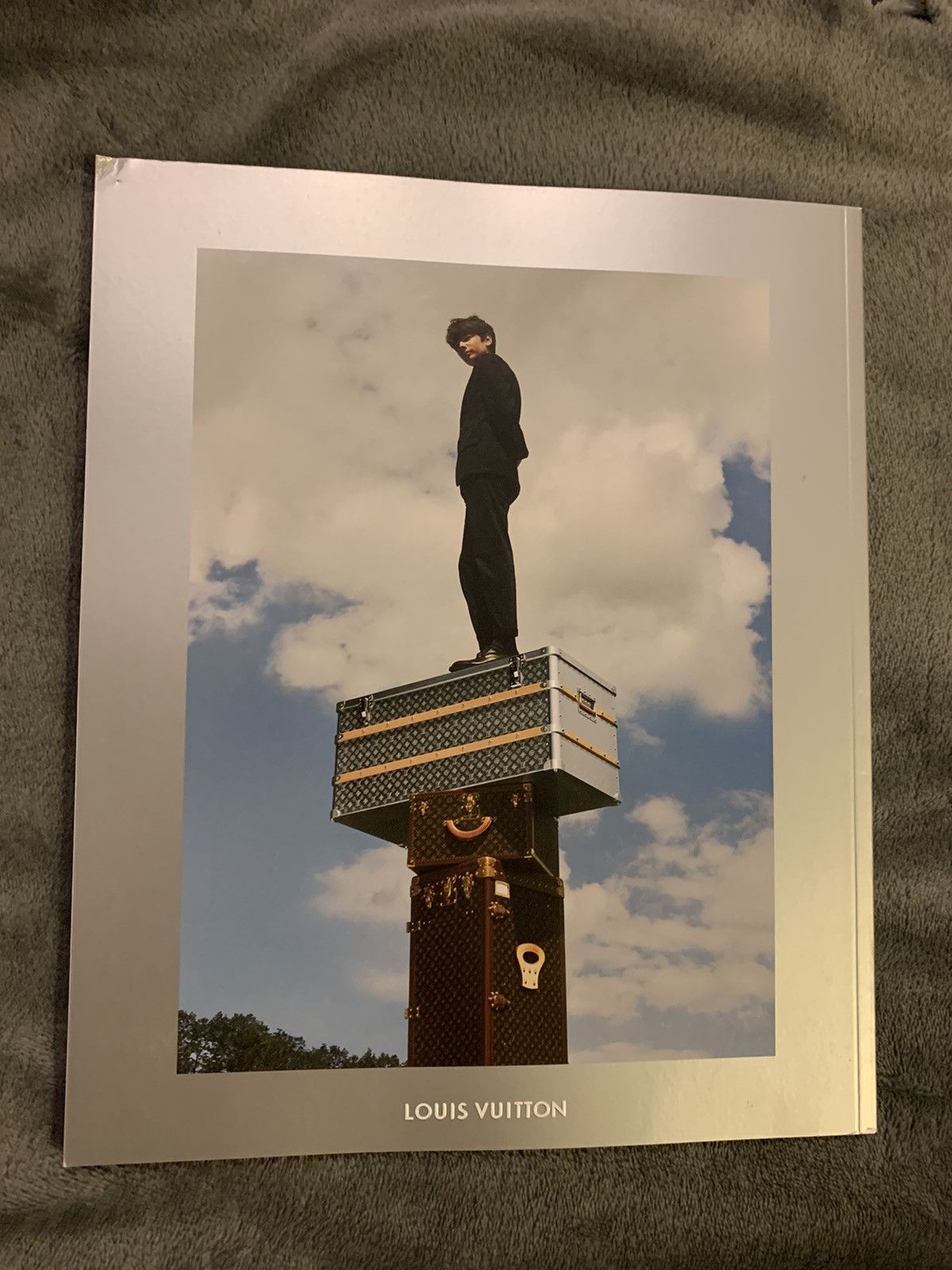 Louis Vuitton × Virgil Abloh Louis Vuitton x Virgil Abloh ‘The Book’ Magazine 2021 Lot Size ONE SIZE - 3 Thumbnail