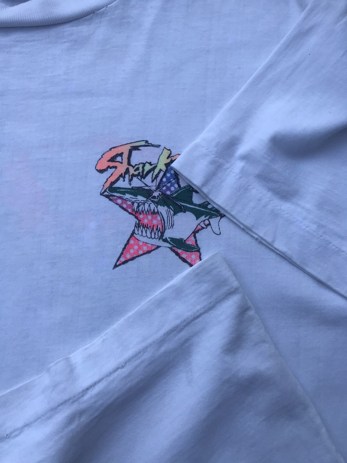 Vintage Vintage 90s Movie Shark Attack Size US L / EU 52-54 / 3 - 8 Thumbnail