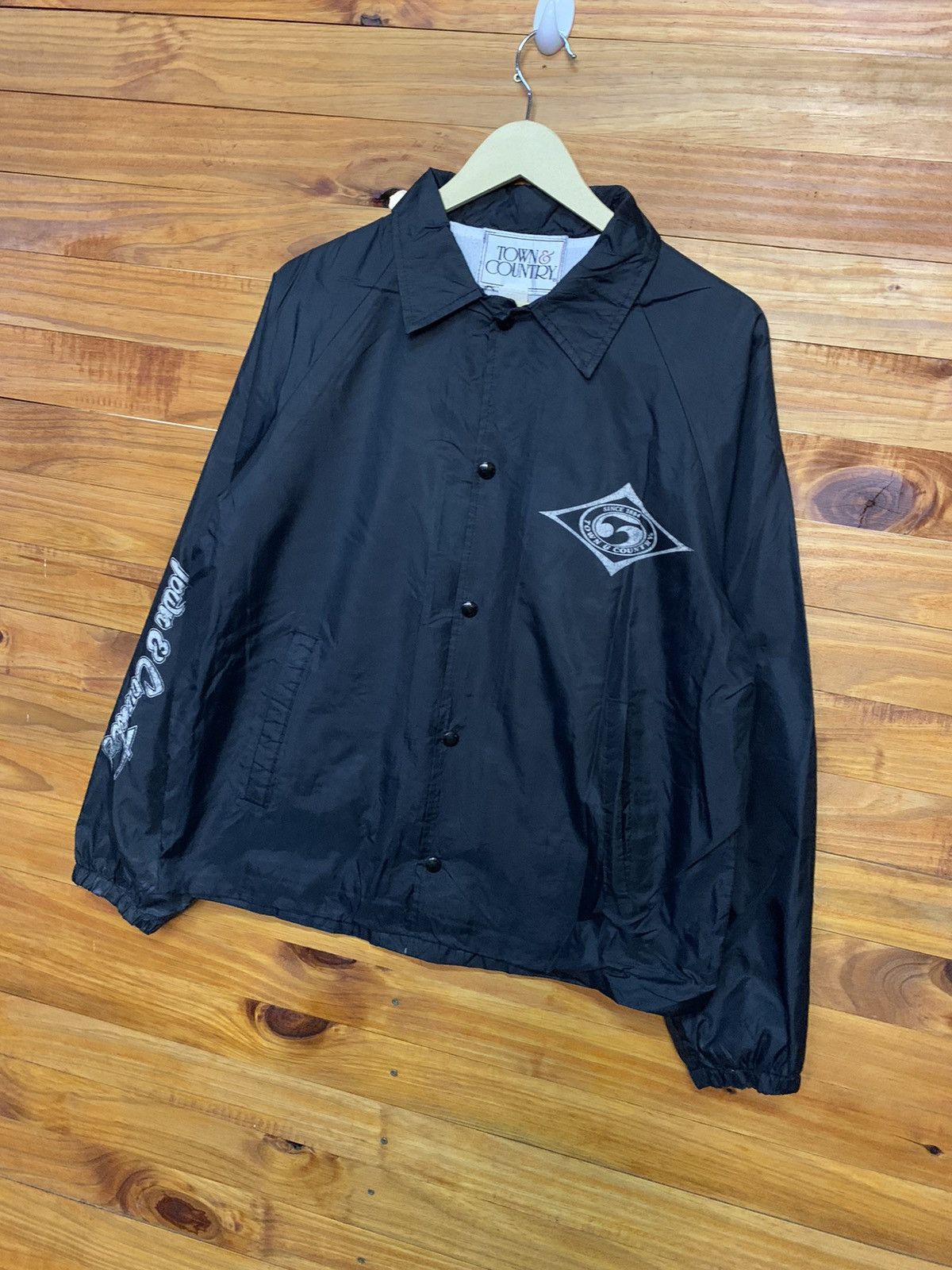 Vintage Vintage 90s Town And Country Skateboard Nylon Coach Jacket Size US M / EU 48-50 / 2 - 2 Thumbnail