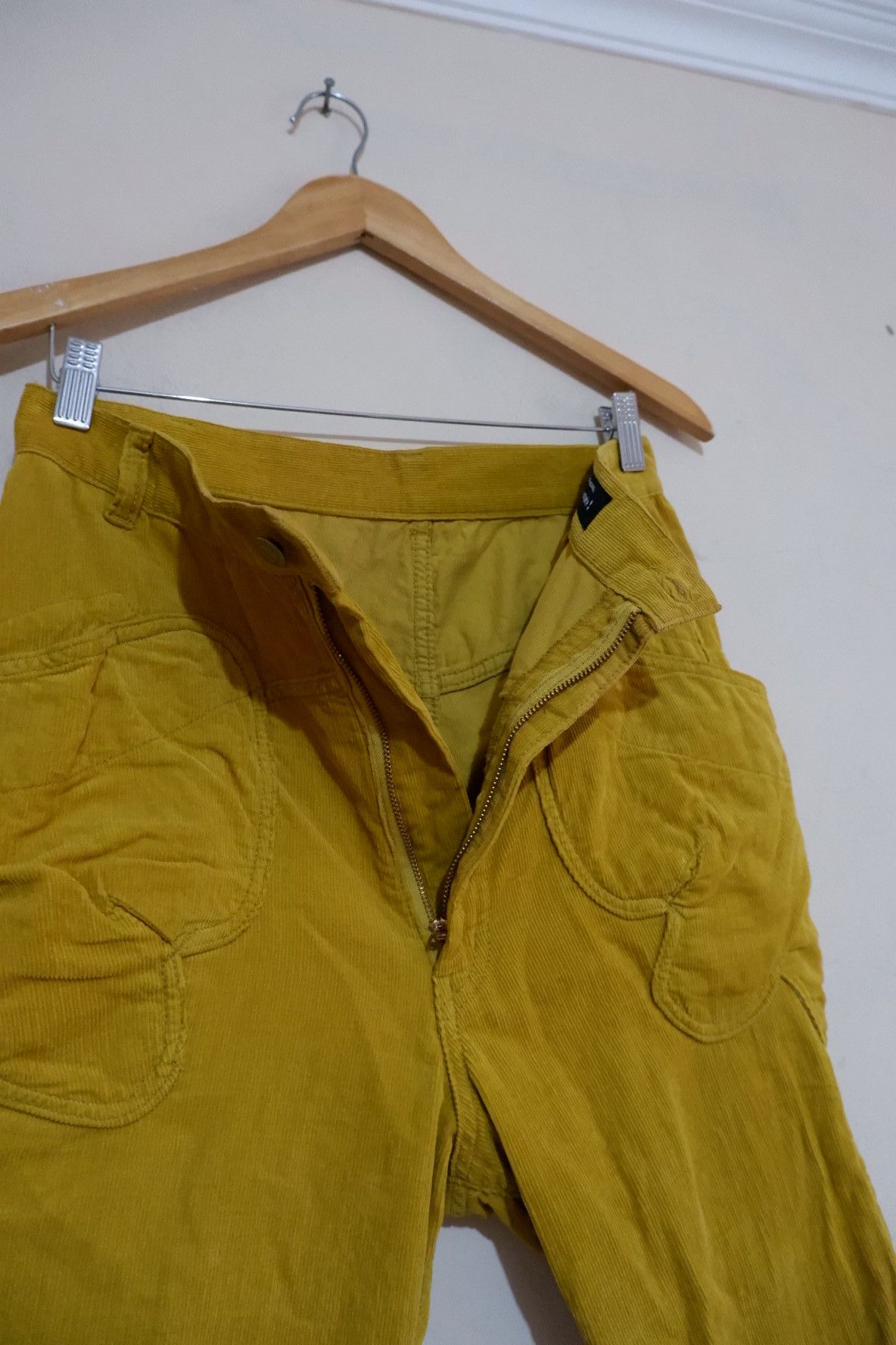 mercibeaucoup Vintage Mercibeaucoup Gloves Pocket Short Pants Size US 29 - 4 Thumbnail