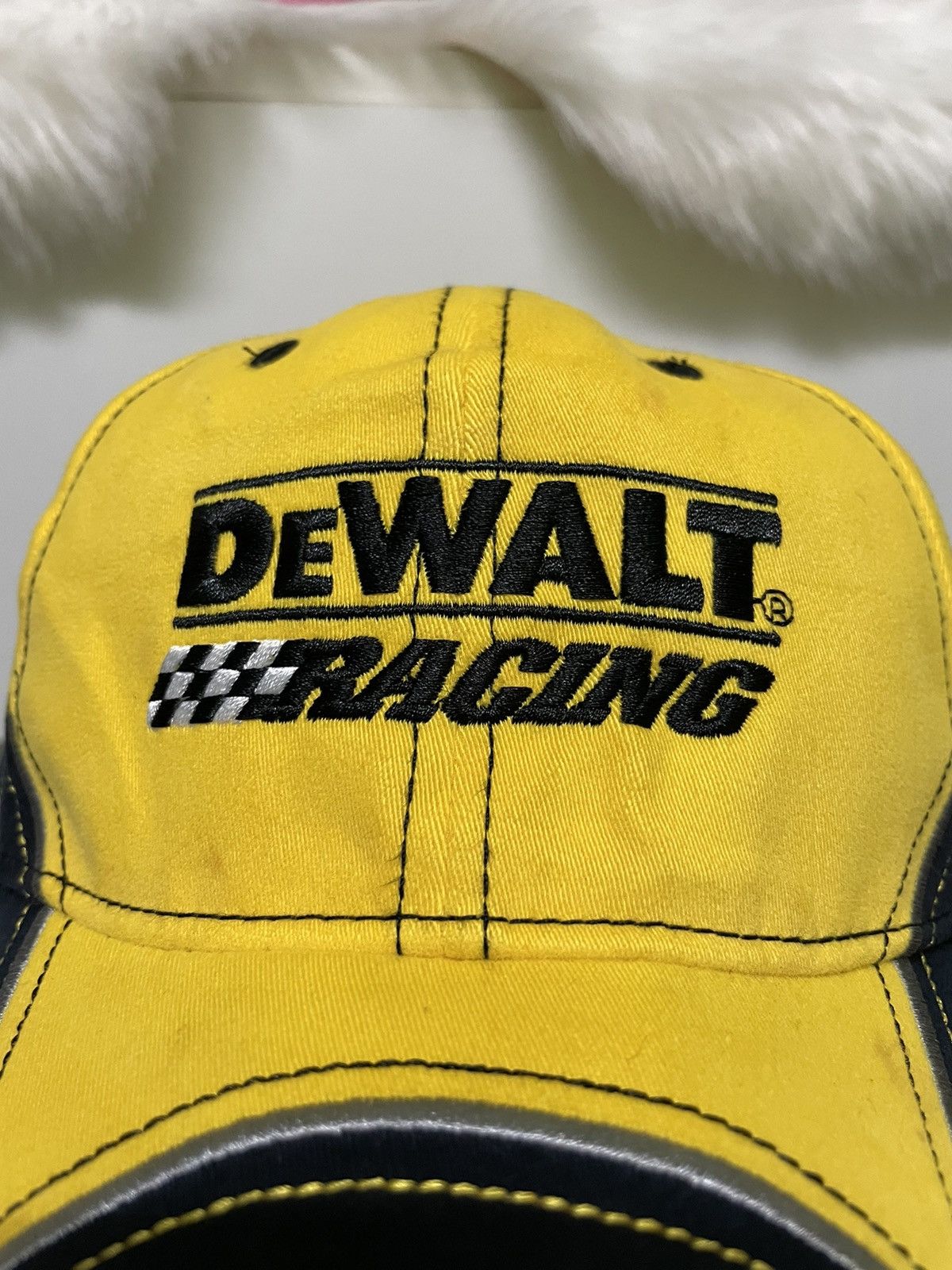NASCAR × Vintage Vintage Dewalt Racing 17 Size ONE SIZE - 2 Thumbnail