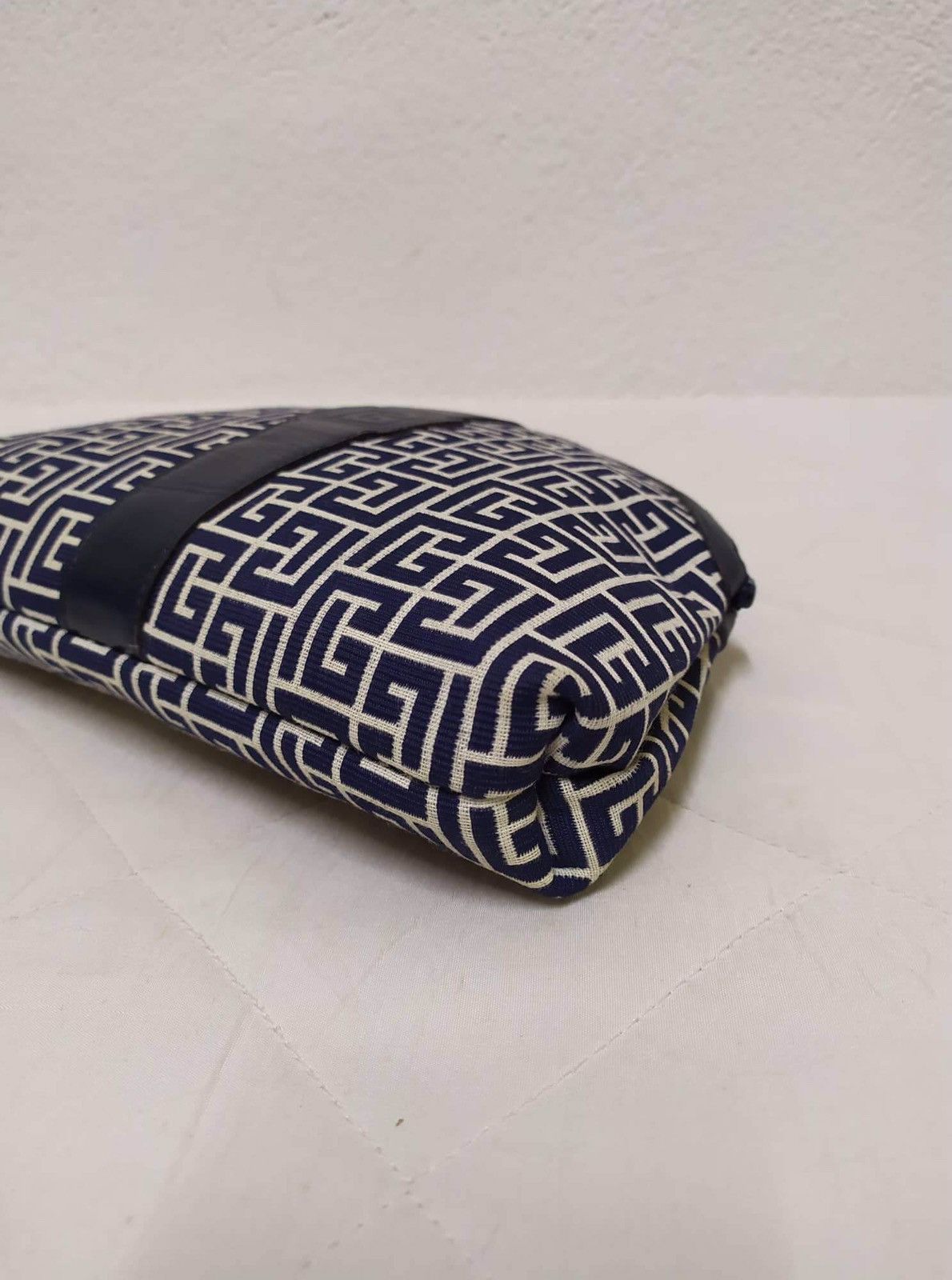 Pierre Balmain Vintage Pierre Balmain Fabric Half Moon Clutch Size ONE SIZE - 8 Thumbnail