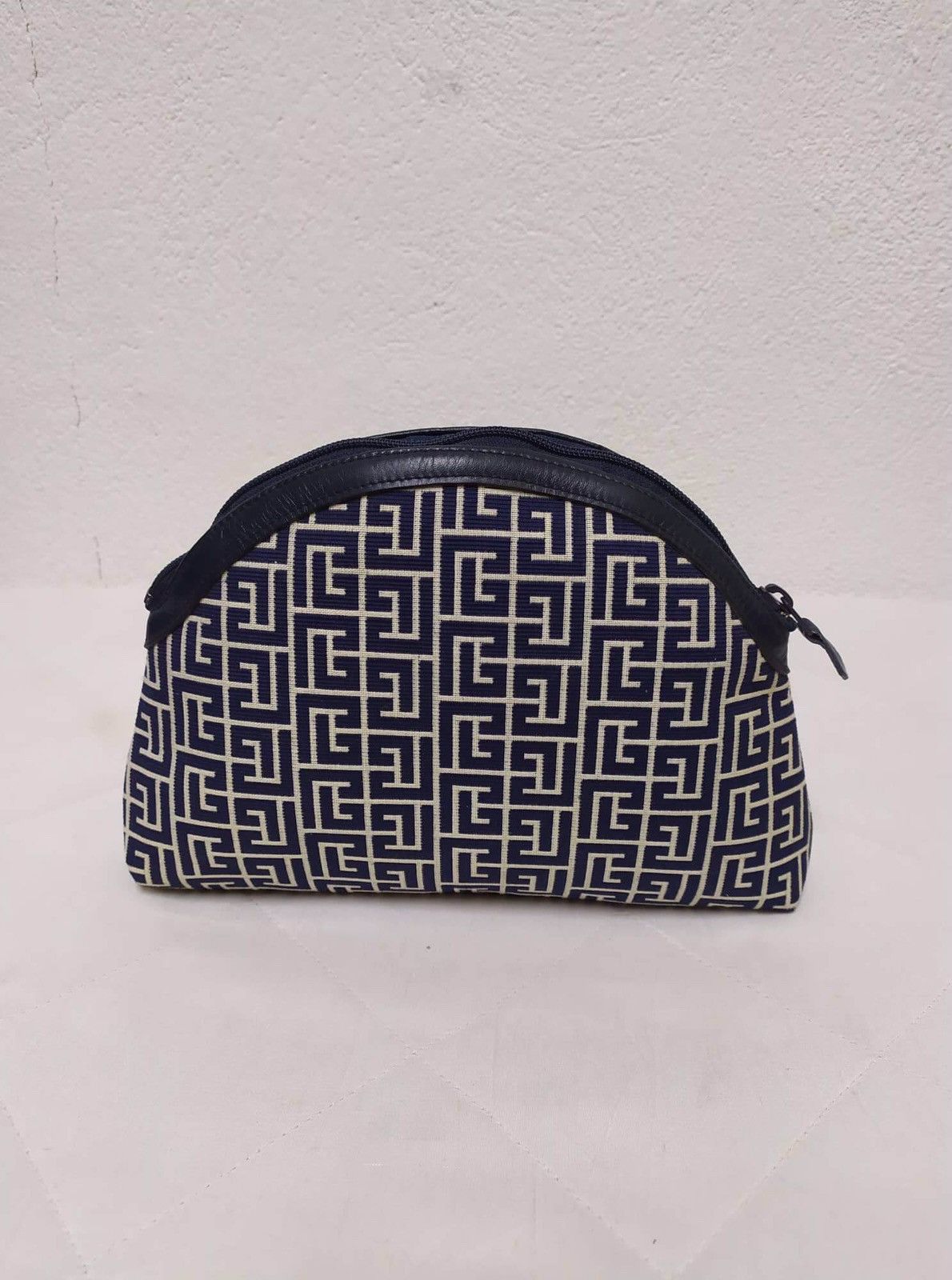 Pierre Balmain Vintage Pierre Balmain Fabric Half Moon Clutch Size ONE SIZE - 4 Thumbnail