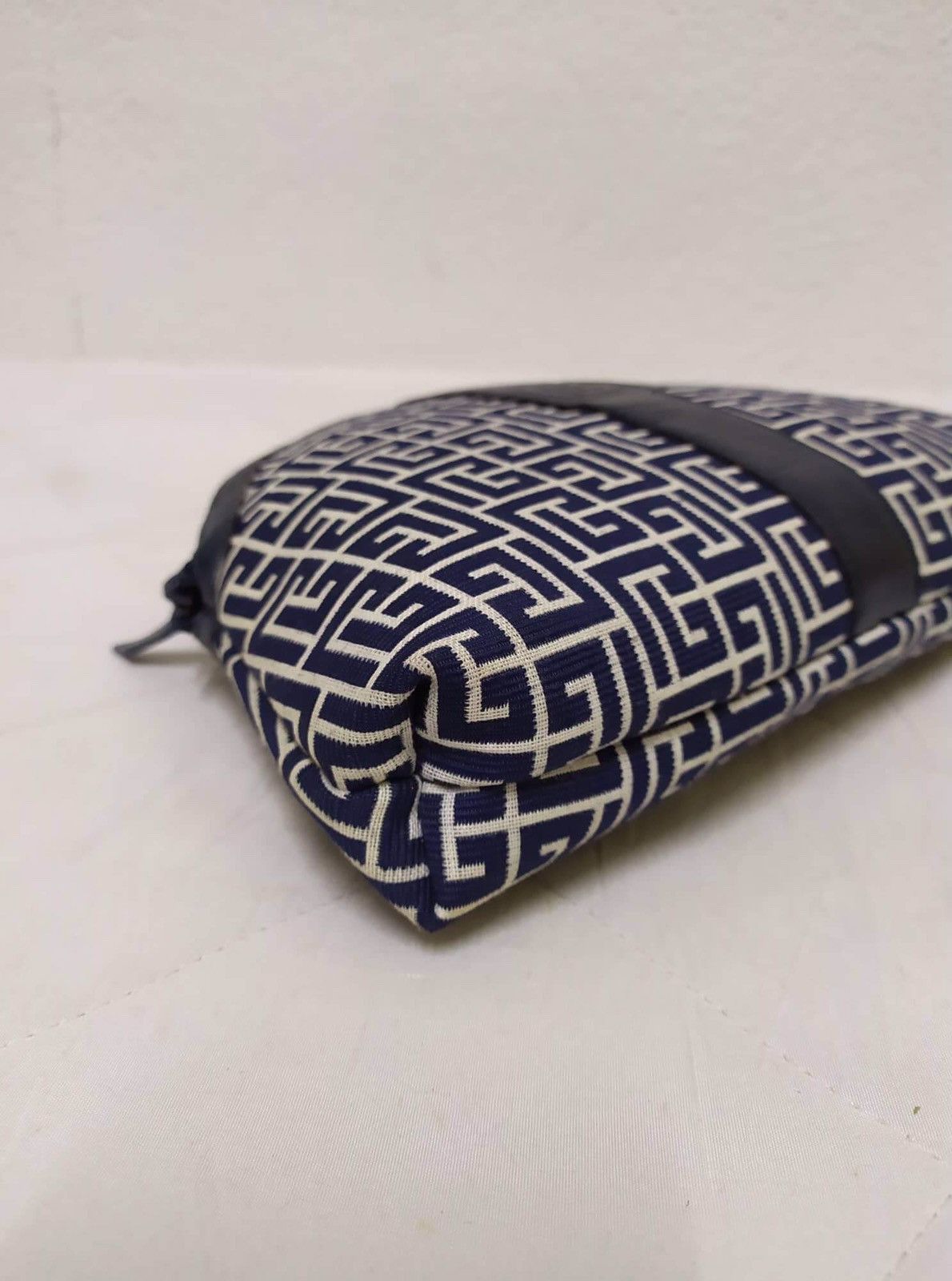 Pierre Balmain Vintage Pierre Balmain Fabric Half Moon Clutch Size ONE SIZE - 9 Thumbnail