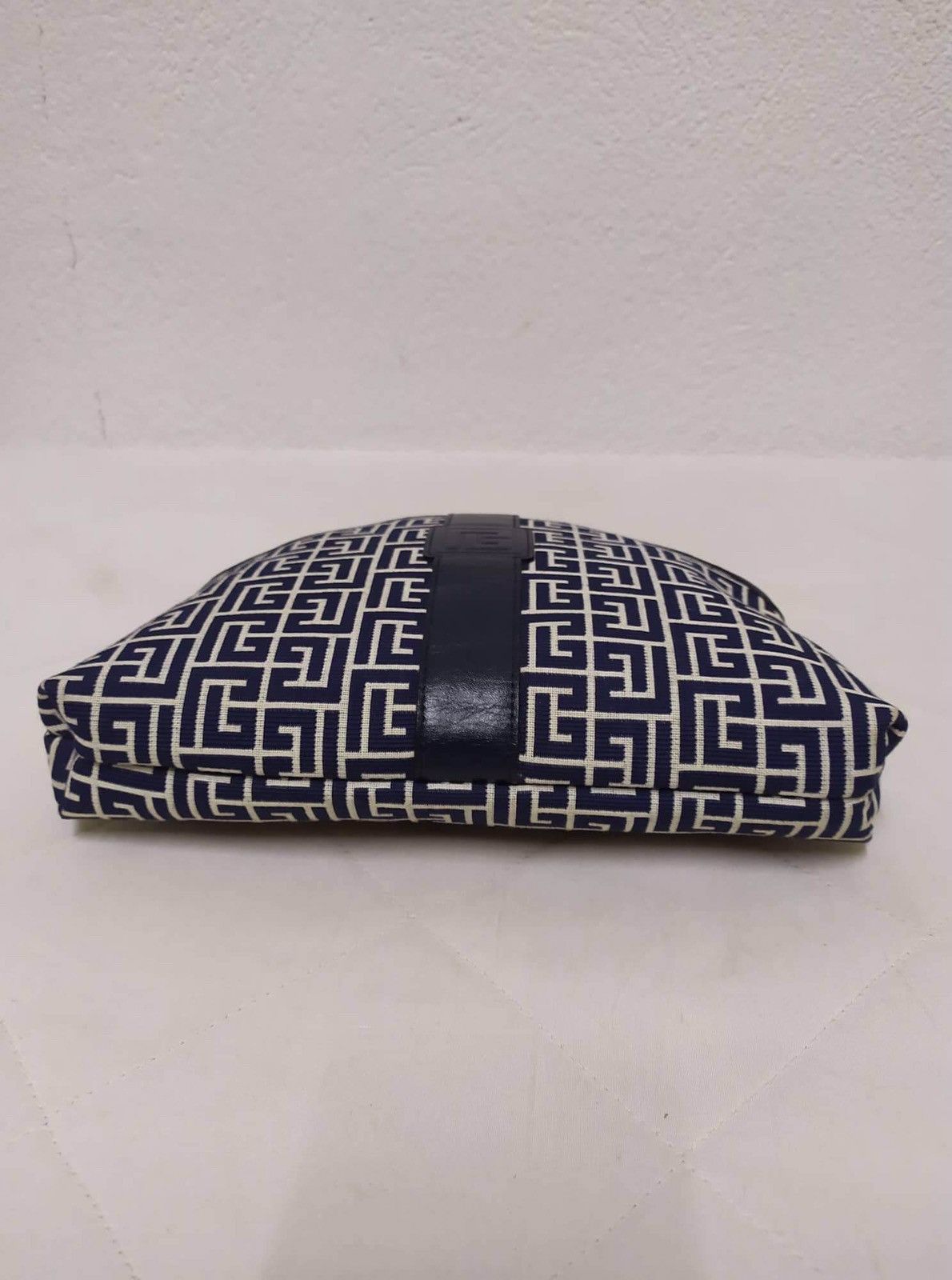 Pierre Balmain Vintage Pierre Balmain Fabric Half Moon Clutch Size ONE SIZE - 7 Thumbnail
