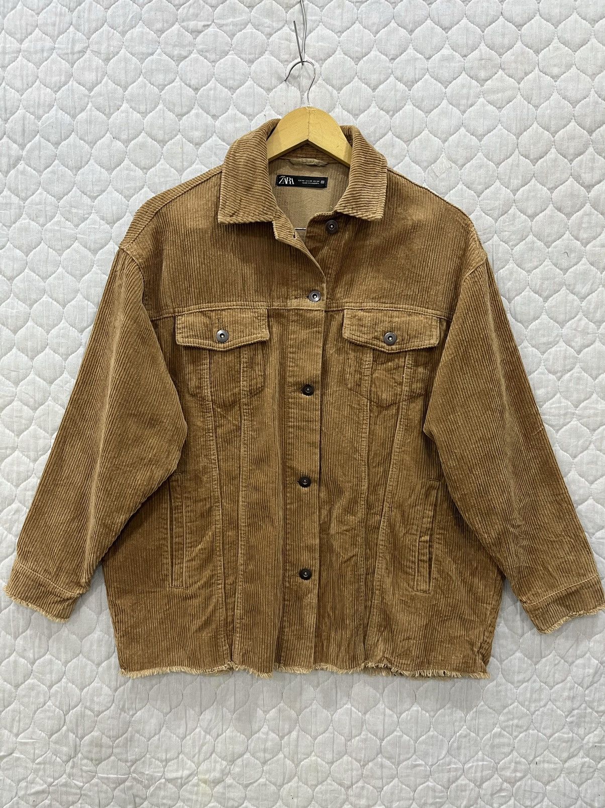 (Ff). 🔥🔥STEALS ZARA CORDUROY JACKET