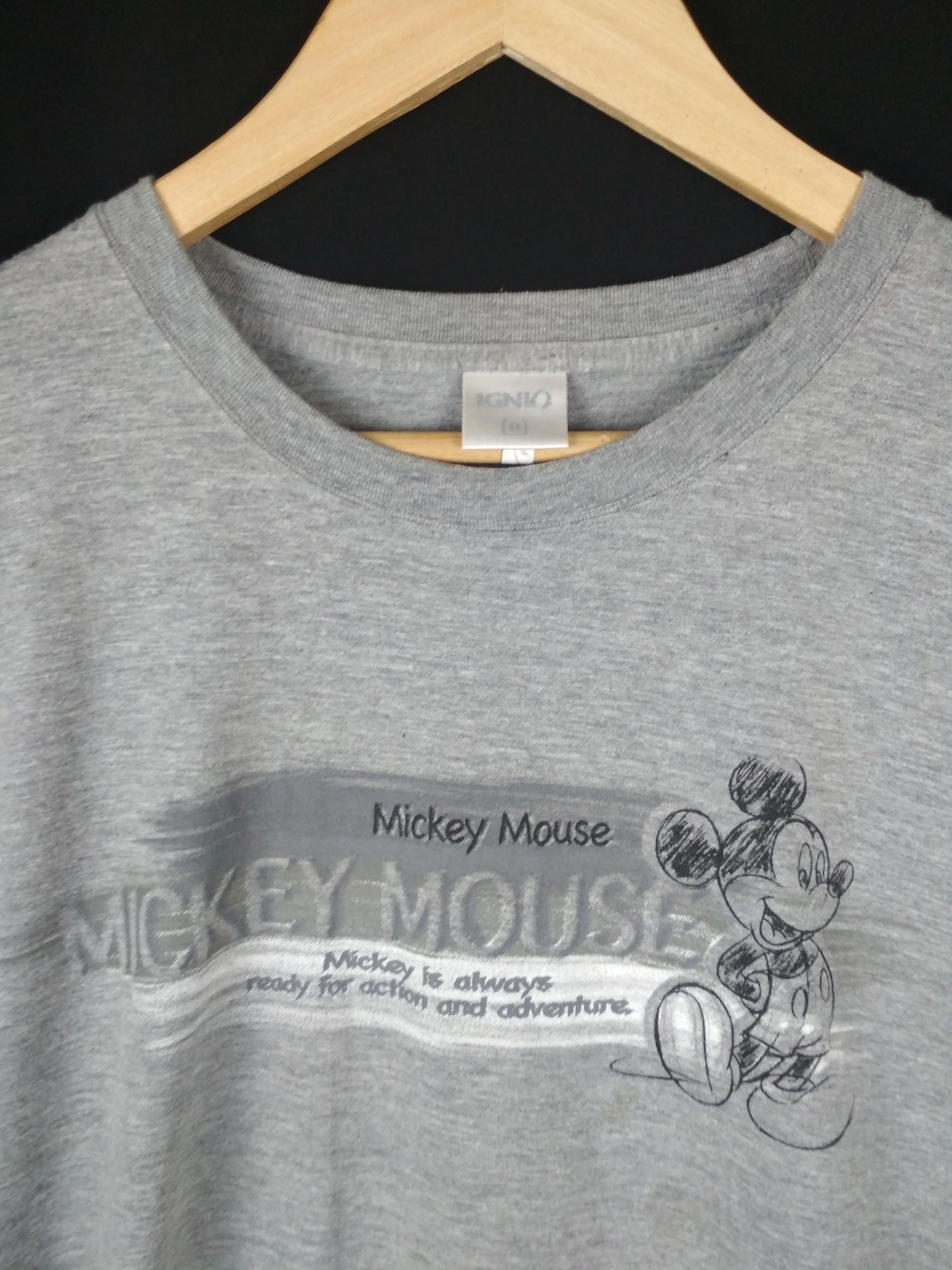 Disney MICKEY MOUSE DISNEY CHARACTERS BIG PRINT ON BACK SHIRT Size US M / EU 48-50 / 2 - 2 Thumbnail