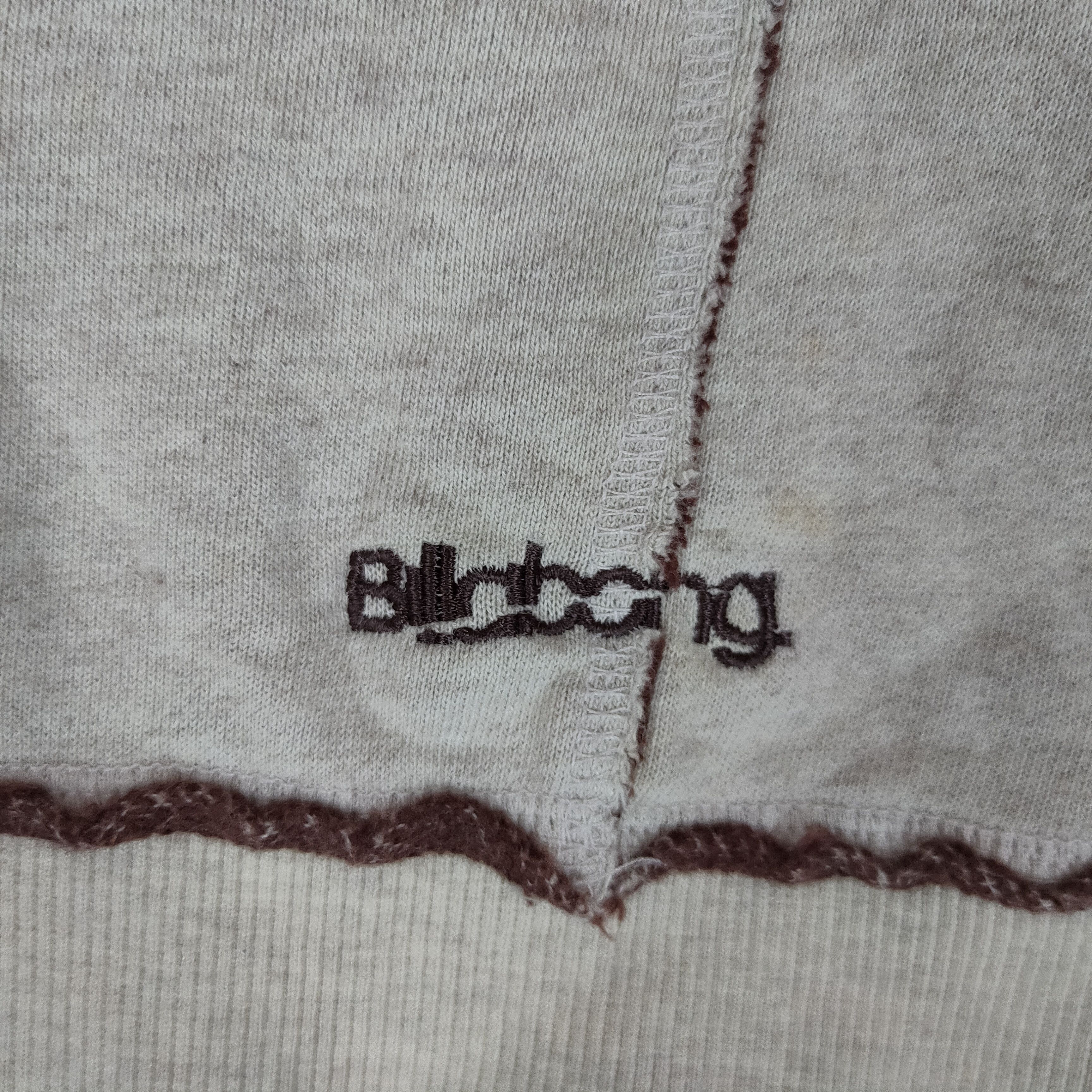 Billabong BILLABONG Embroidery Small Spellout Crewneck Sweatshirt Size US M / EU 48-50 / 2 - 2 Thumbnail