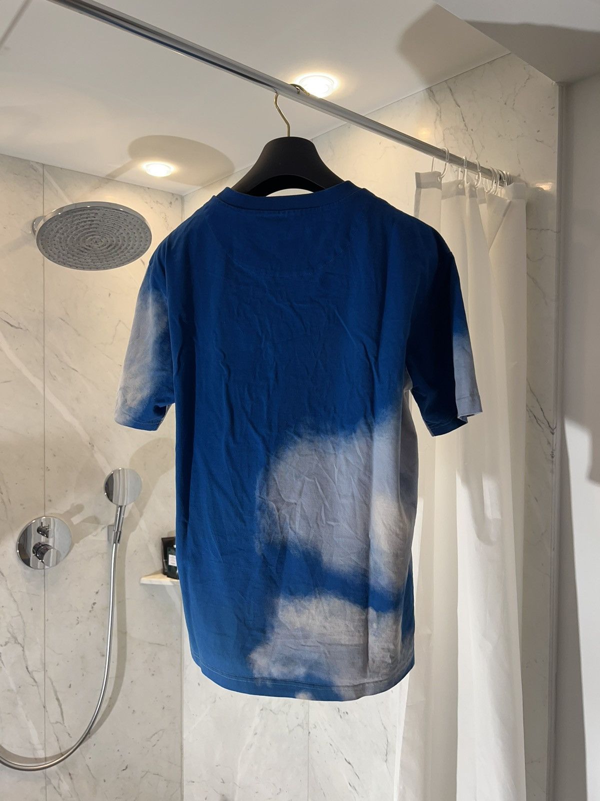 Louis Vuitton Louis Vuitton Cloud Japan Exclusive Tee Size US M / EU 48-50 / 2 - 4 Thumbnail