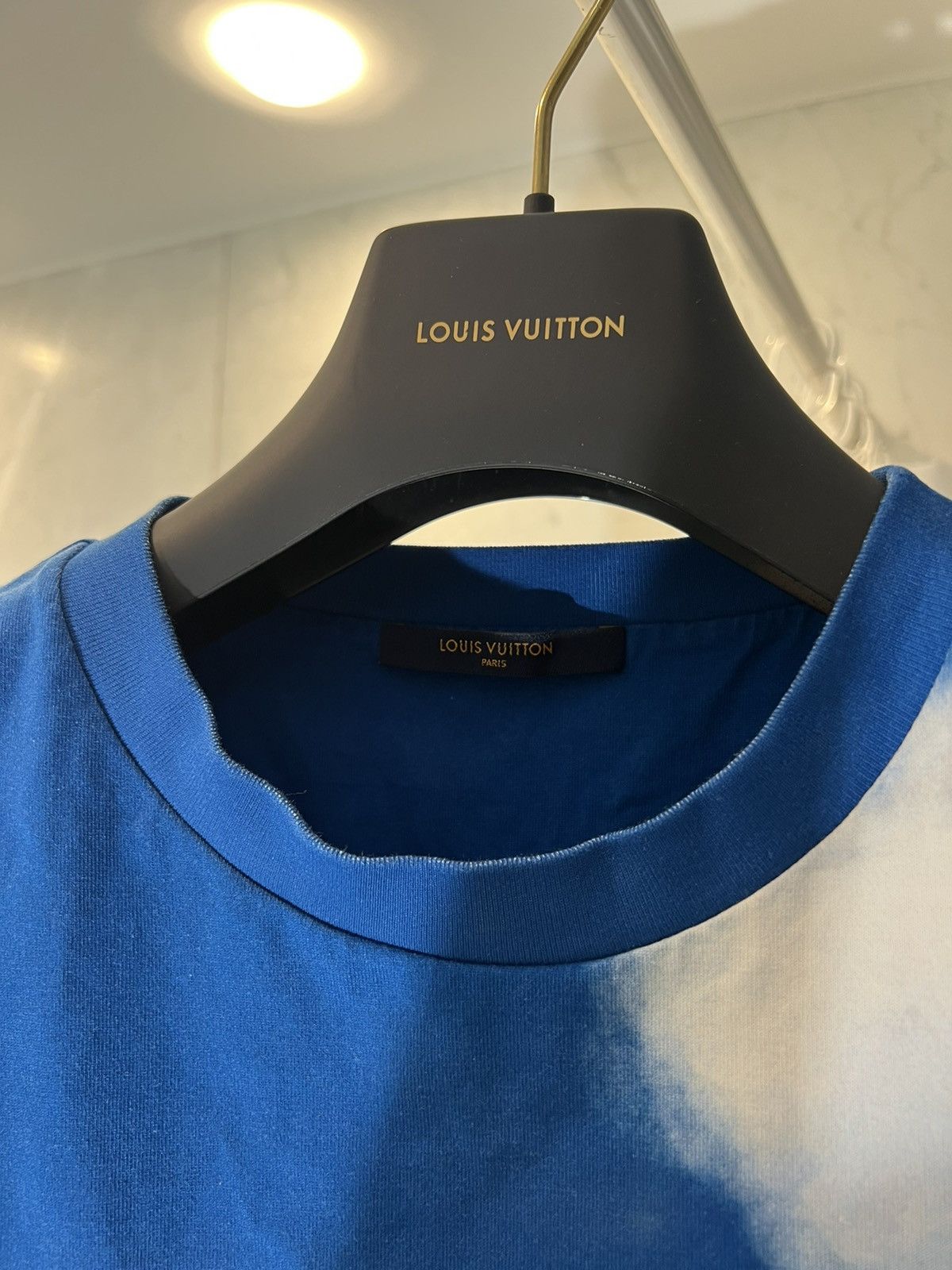 Louis Vuitton Louis Vuitton Cloud Japan Exclusive Tee Size US M / EU 48-50 / 2 - 8 Thumbnail