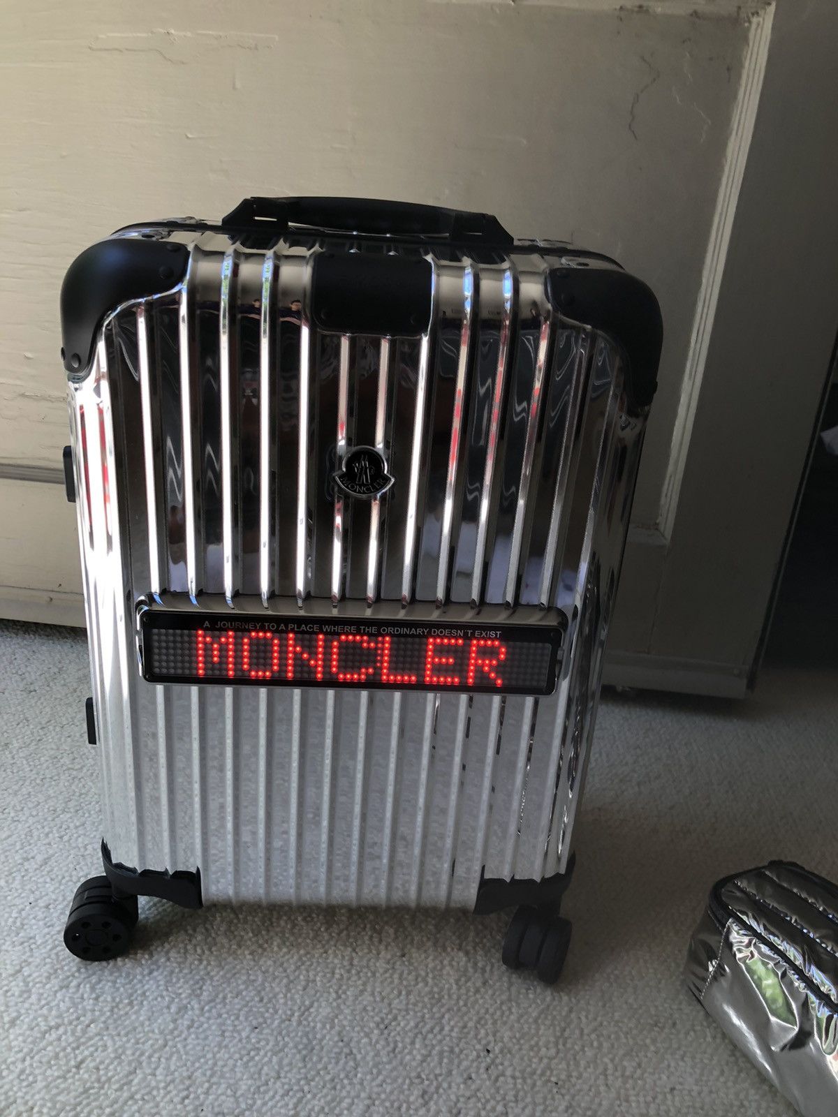 Rimowa moncler 2020 online