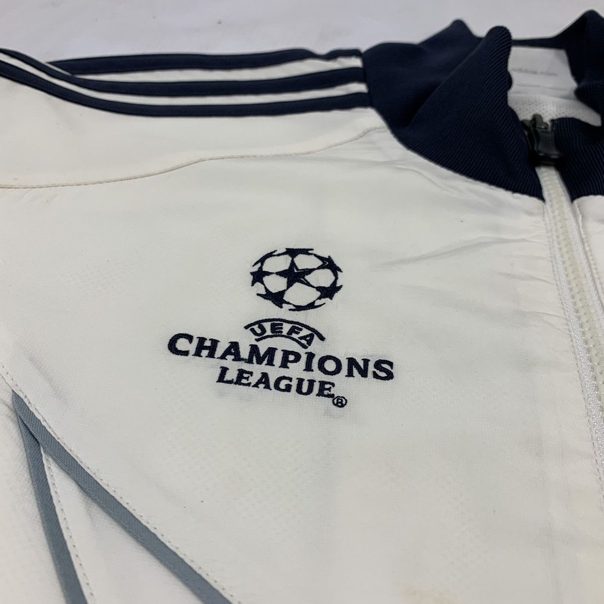 Adidas Vintage Chelsea Foot Club Champion League Adidas Jacket Size US L / EU 52-54 / 3 - 5 Thumbnail