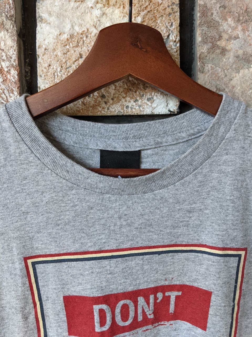 Huf Vintage HUF Dont Look Back Streetwear Tee x Skatewear Size US S / EU 44-46 / 1 - 5 Thumbnail