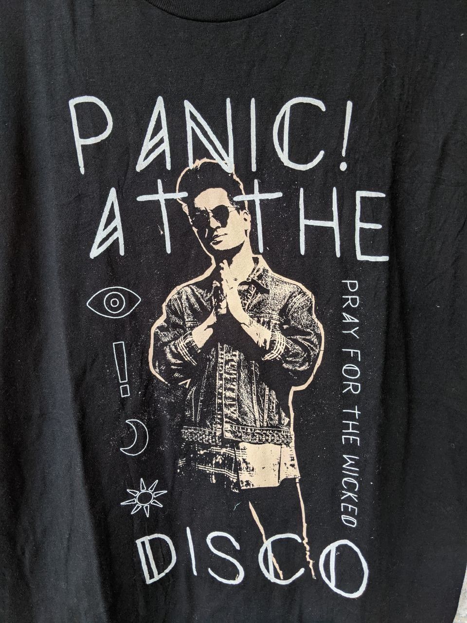 Band Tees Vtg Panic! At The Disco Pray For The Wicked 2019 Tour Tee Size US M / EU 48-50 / 2 - 3 Thumbnail