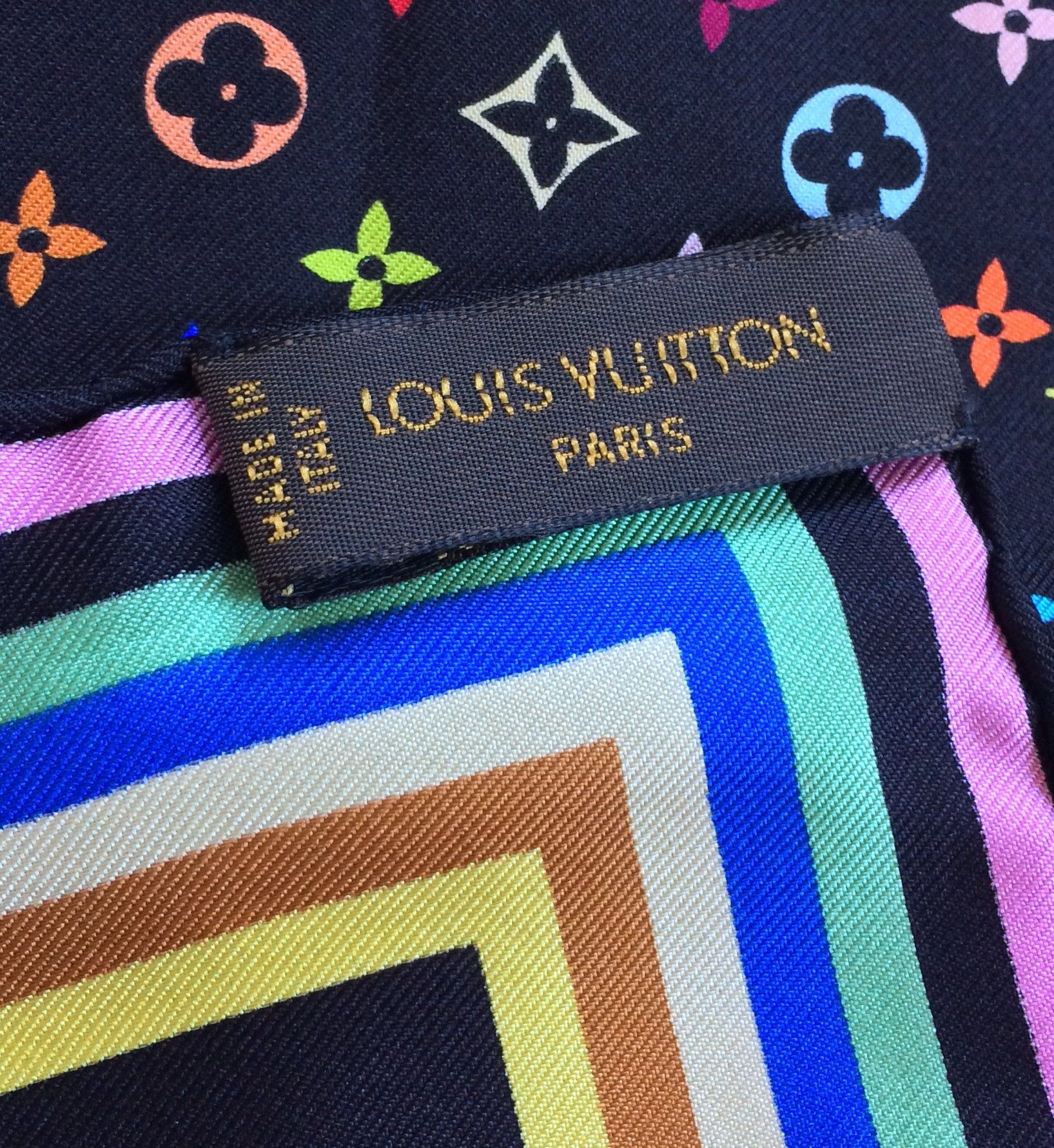 Louis Vuitton × Takashi Murakami S/S 2003 Louis Vuitton Murakami Monogram Silk Scarf Size ONE SIZE - 6 Thumbnail