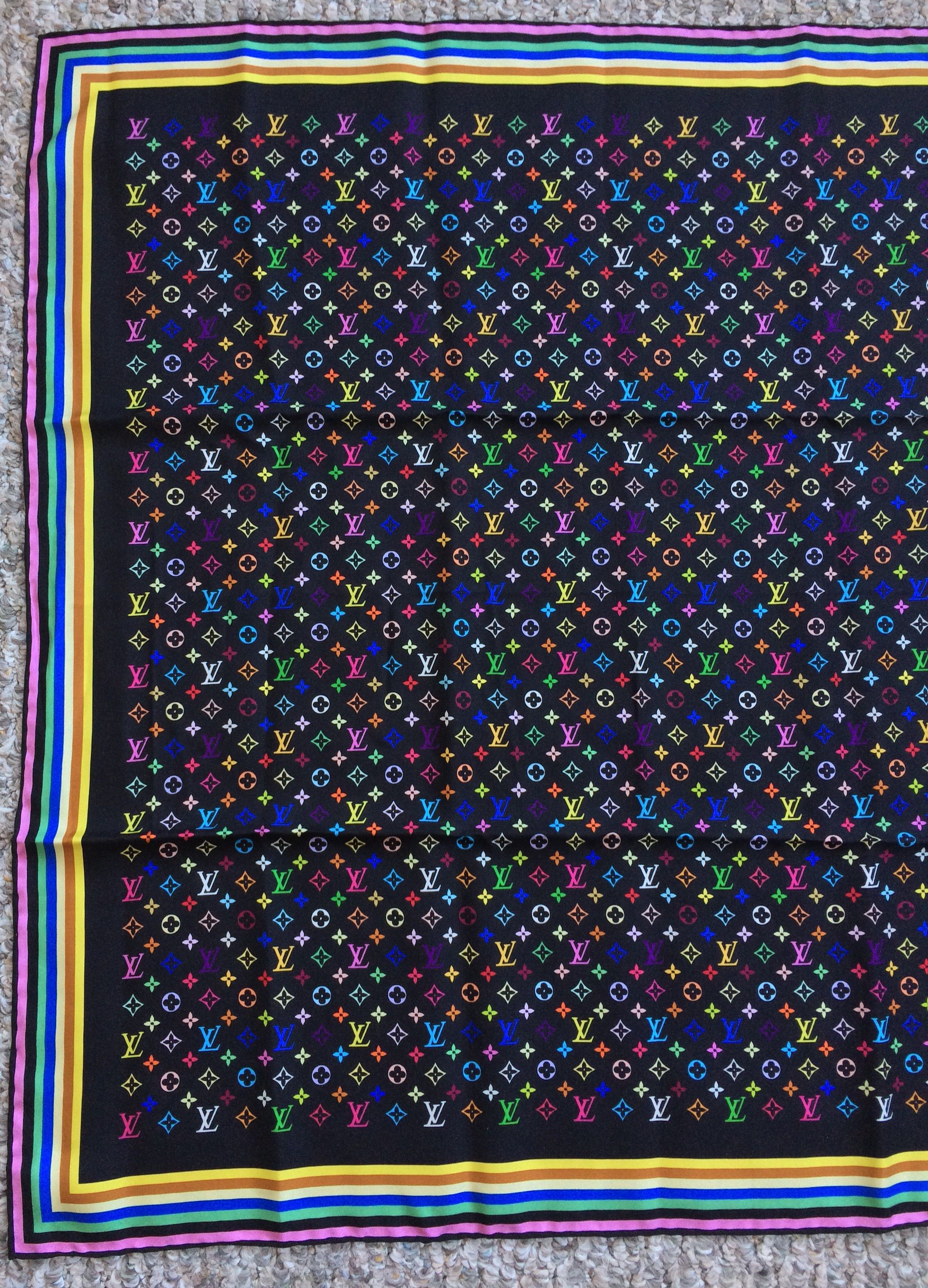 Louis Vuitton × Takashi Murakami S/S 2003 Louis Vuitton Murakami Monogram Silk Scarf Size ONE SIZE - 2 Thumbnail