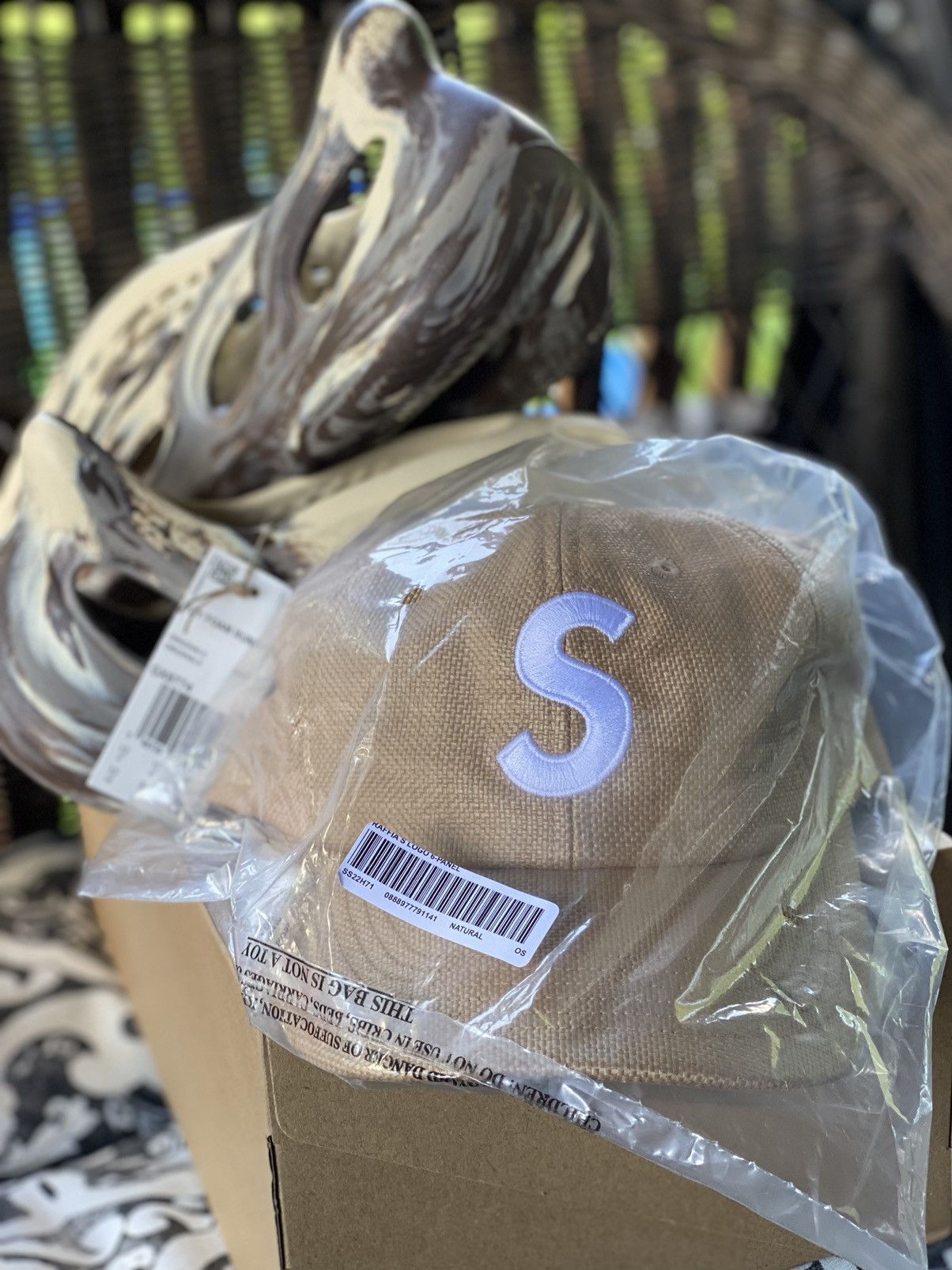 Supreme Supreme Raffia S LOGO 6 Panel Hat Natural DS Size ONE SIZE - 2 Thumbnail