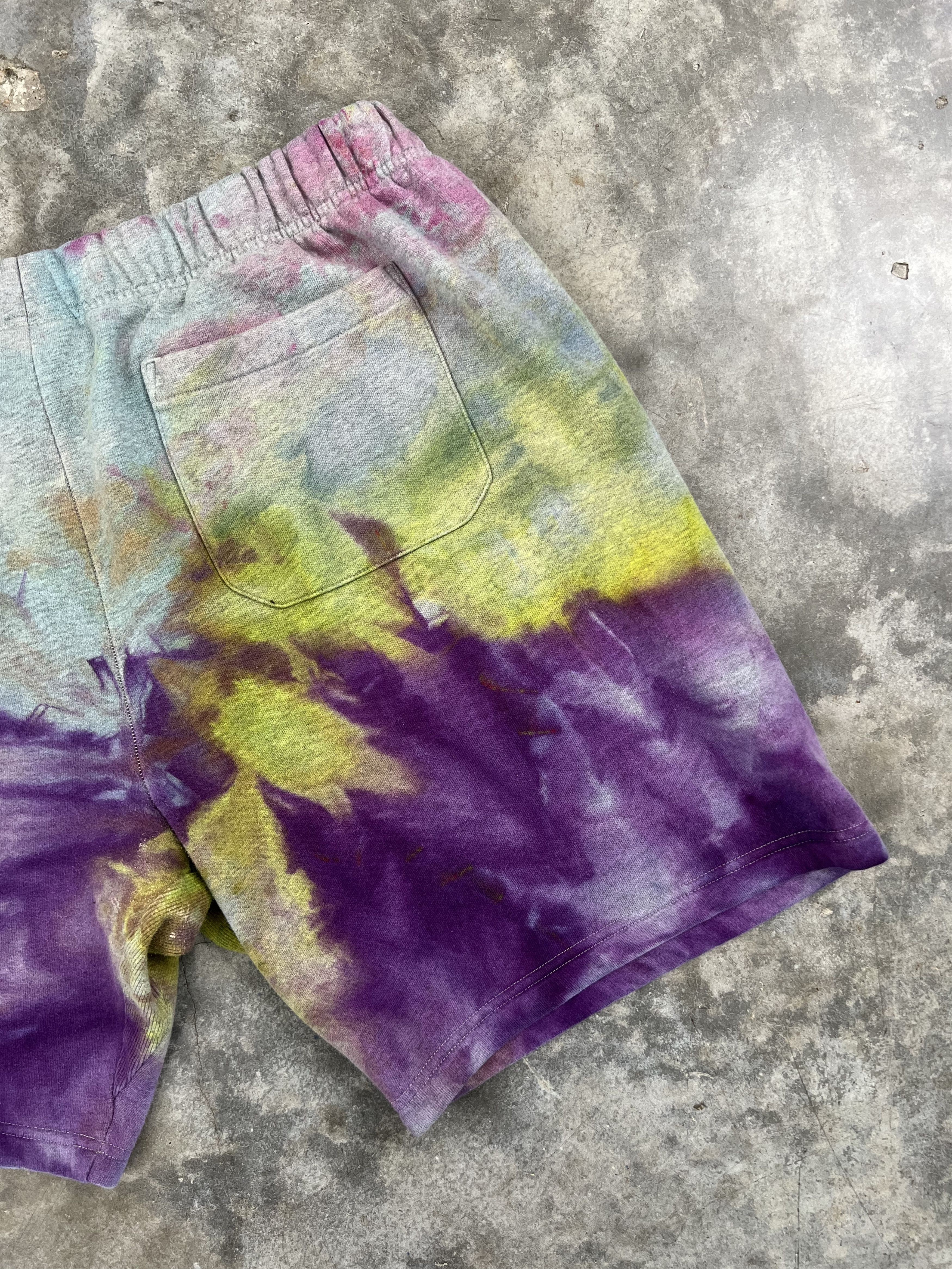 Carhartt Wip Carhartt Work In Progress Tie Dye Chase Sweat Shorts XXL Size US 38 / EU 54 - 6 Thumbnail
