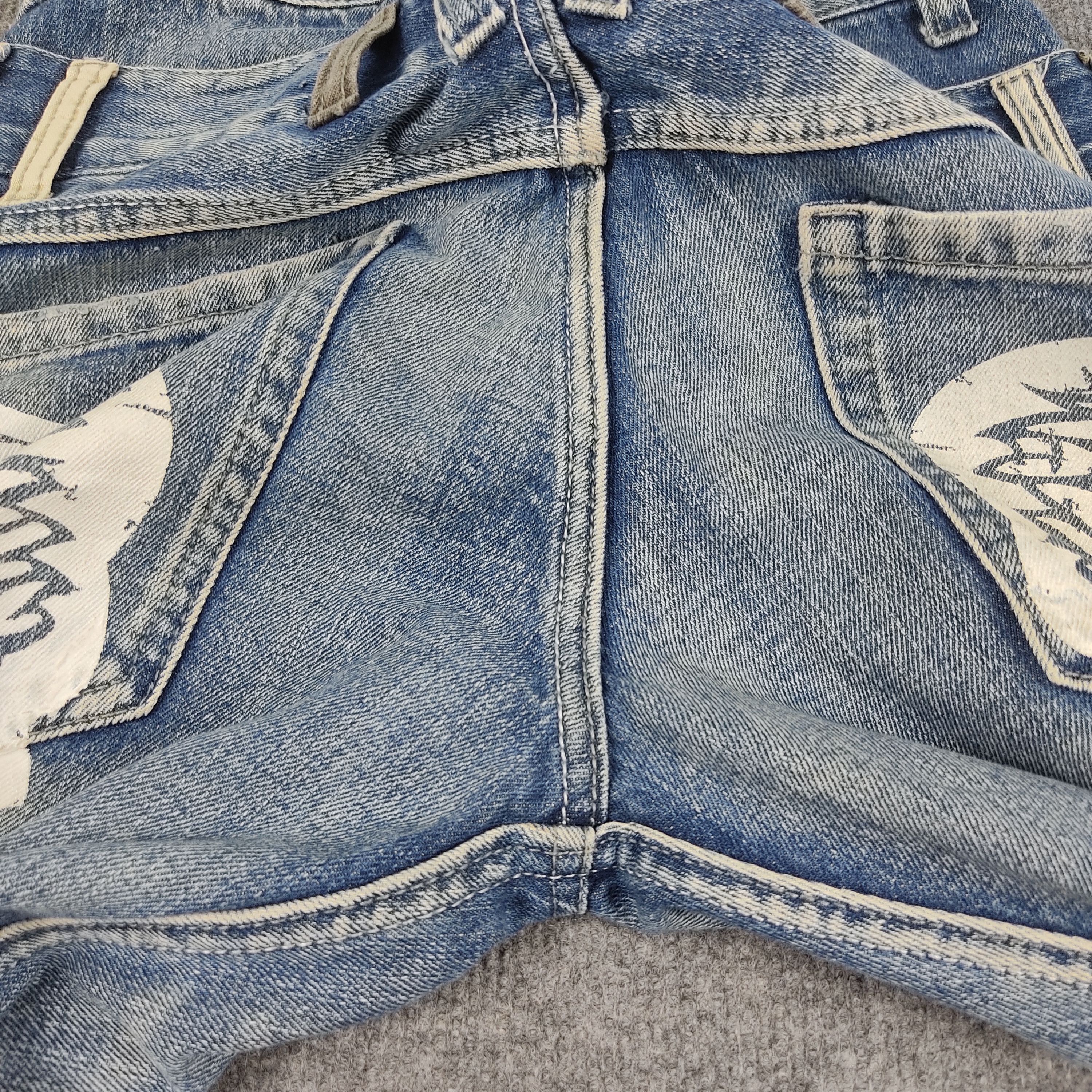 Japanese Brand Double Waist Vintage Wild Life Angel Wing Print Jeans Size US 33 - 5 Thumbnail