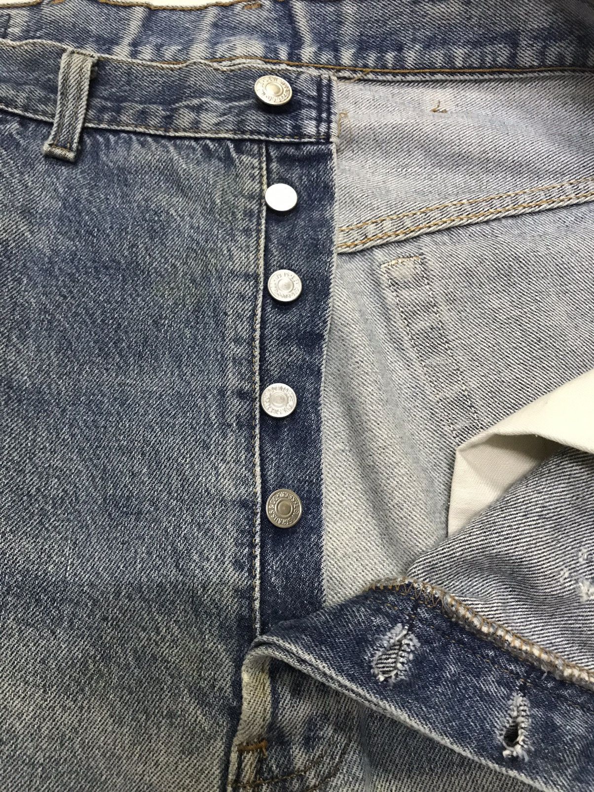 Levi's Vintage 80s Levis 501 homeless distressted cut denim Size US 39 - 7 Thumbnail