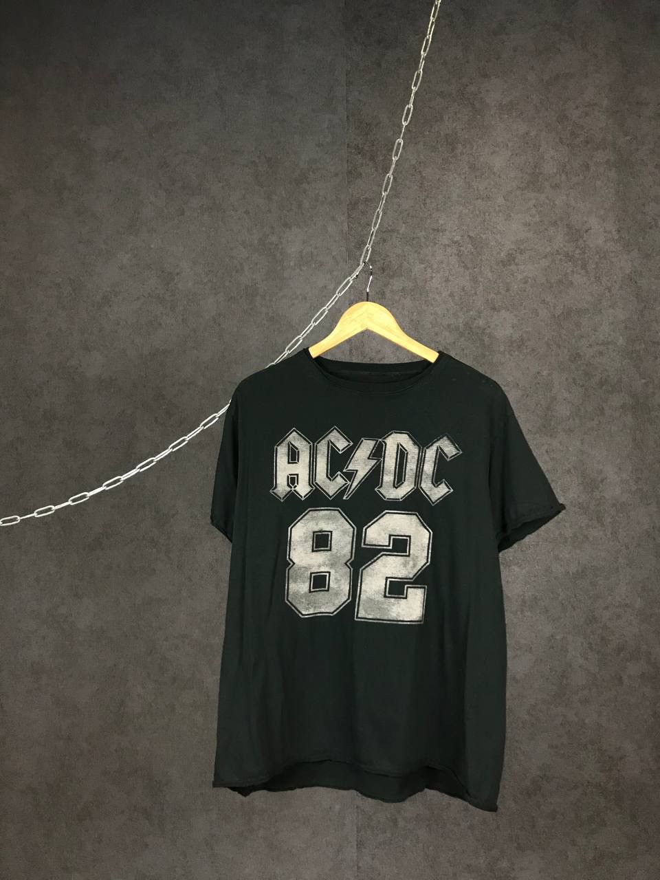 Band Tees AC/DC vintage rock band tee Size US XL / EU 56 / 4 - 1 Thumbnail