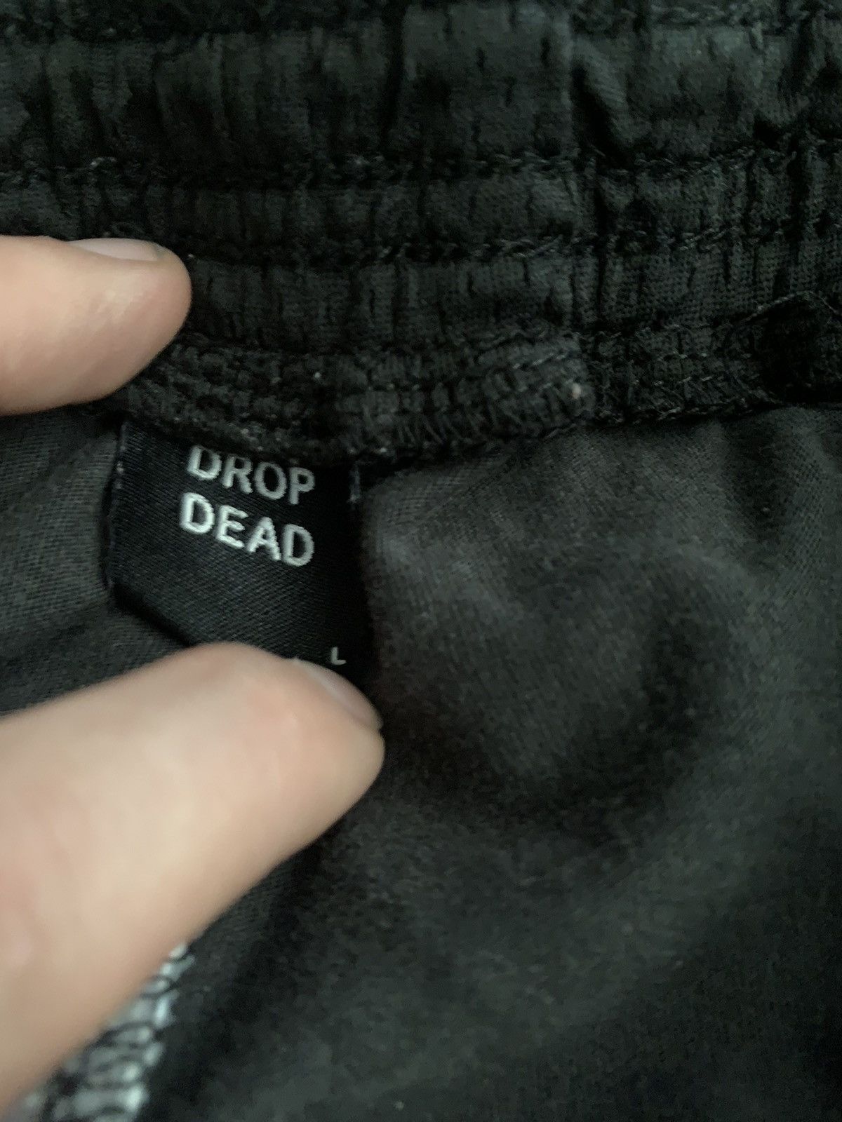 Drop Dead Clothing Drop dead cross shorts Size US 32 / EU 48 - 5 Thumbnail