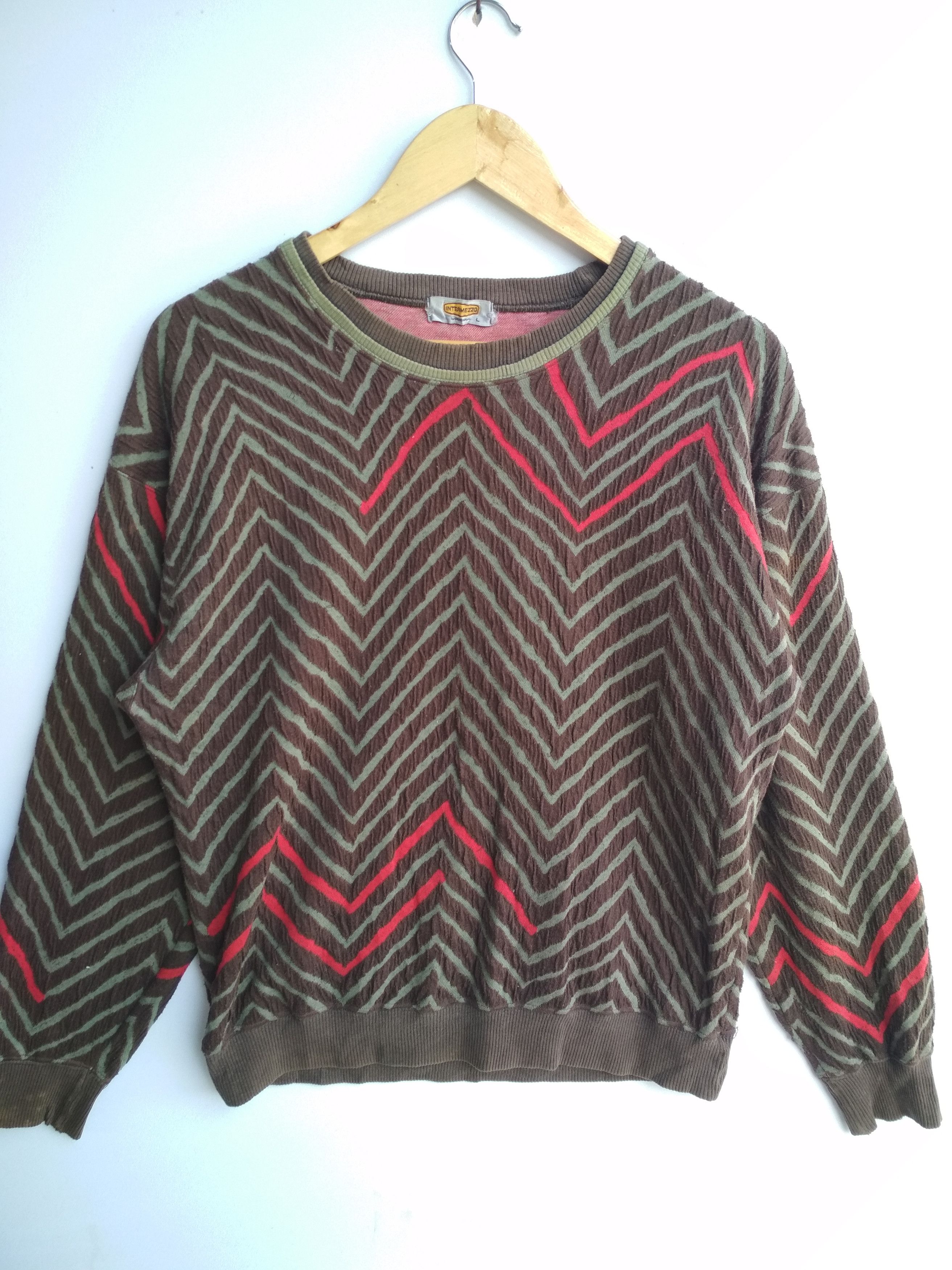 image of Designer Intermezzo Stripe Pattern Sweatshirt, Men's (Size Medium)