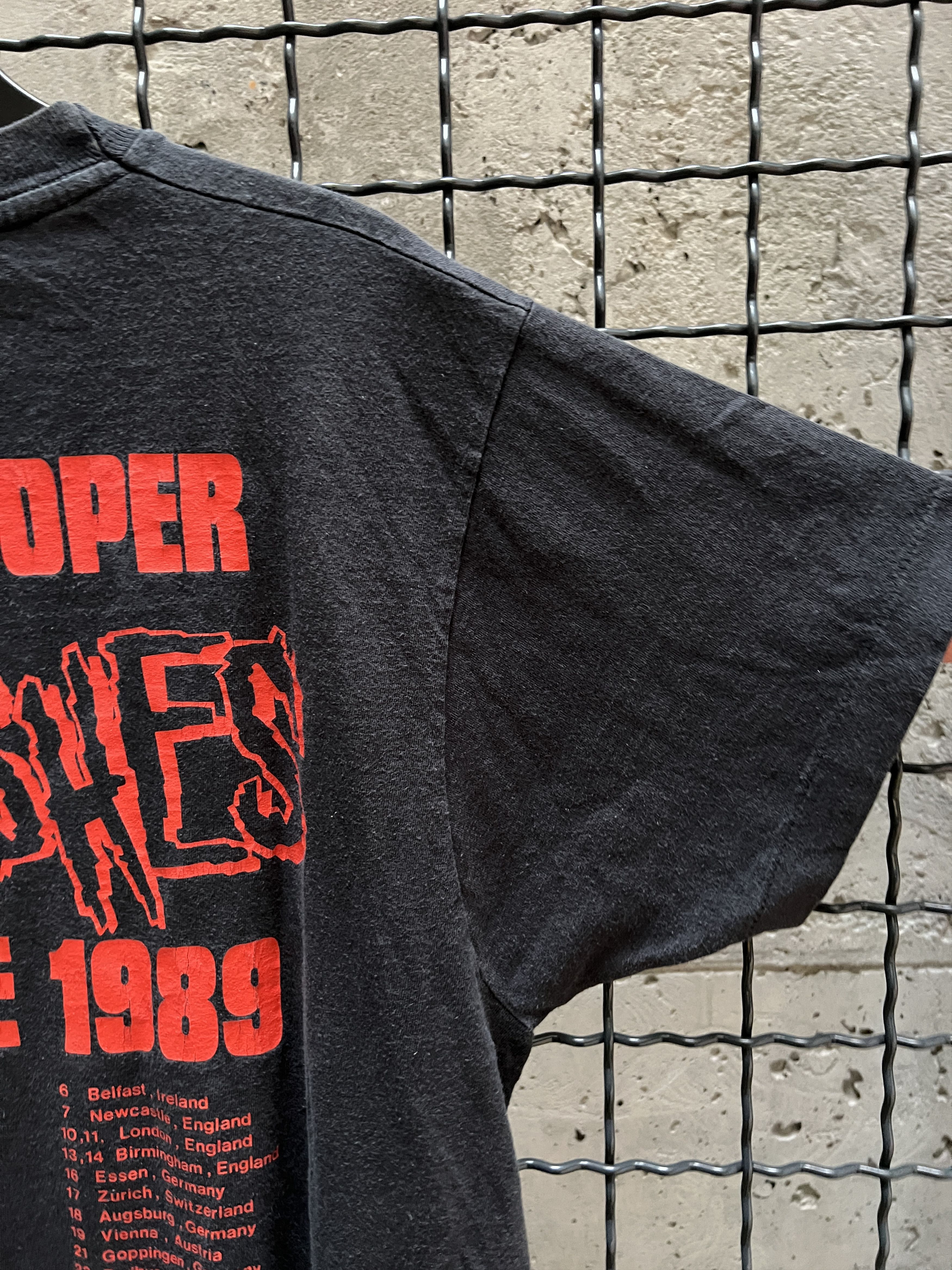 Band Tees Alice Cooper 1989 Vintage Tee Size US L / EU 52-54 / 3 - 17 Thumbnail
