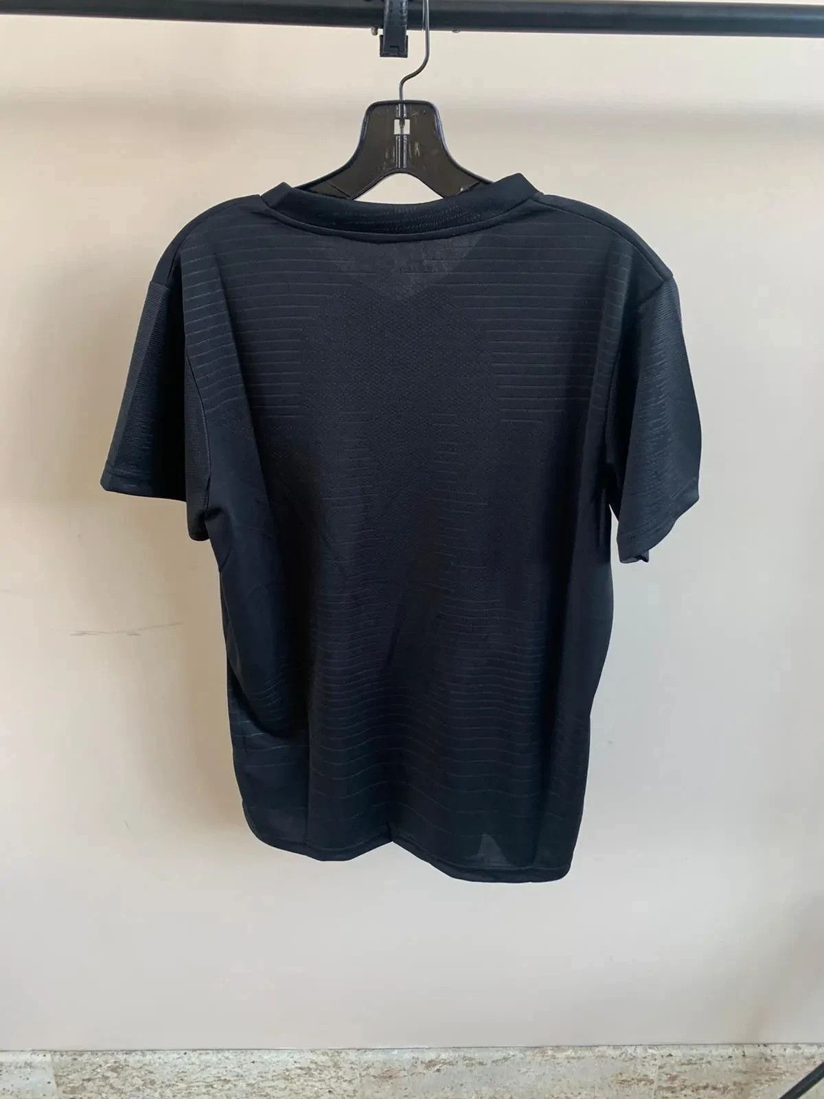 Nike Tee, SS in Black Size US S / EU 44-46 / 1 - 10 Thumbnail