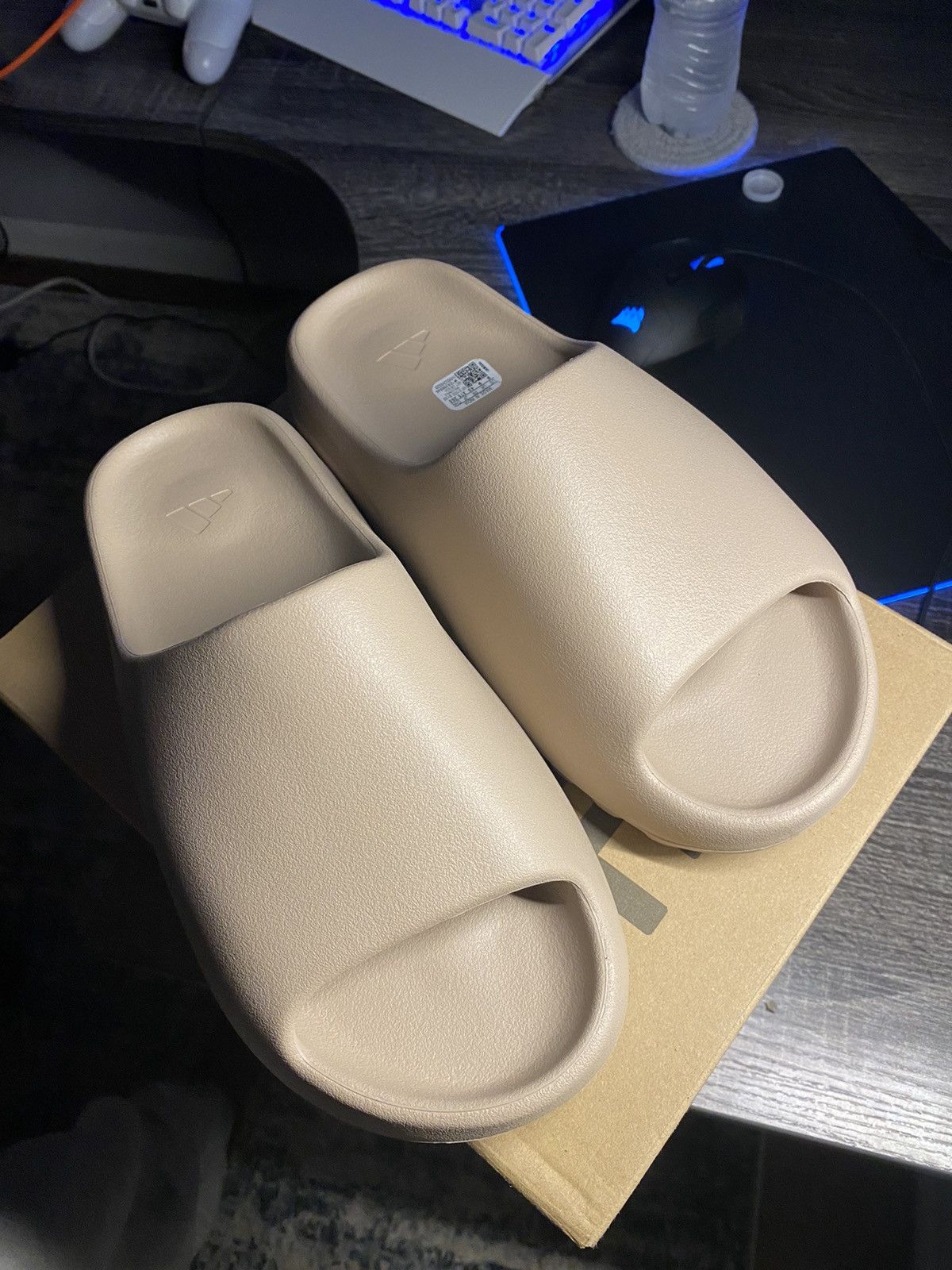 yezzy slide adidas