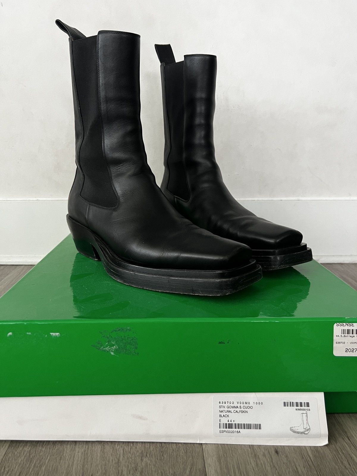 Bottega Veneta Lean Boots | Grailed