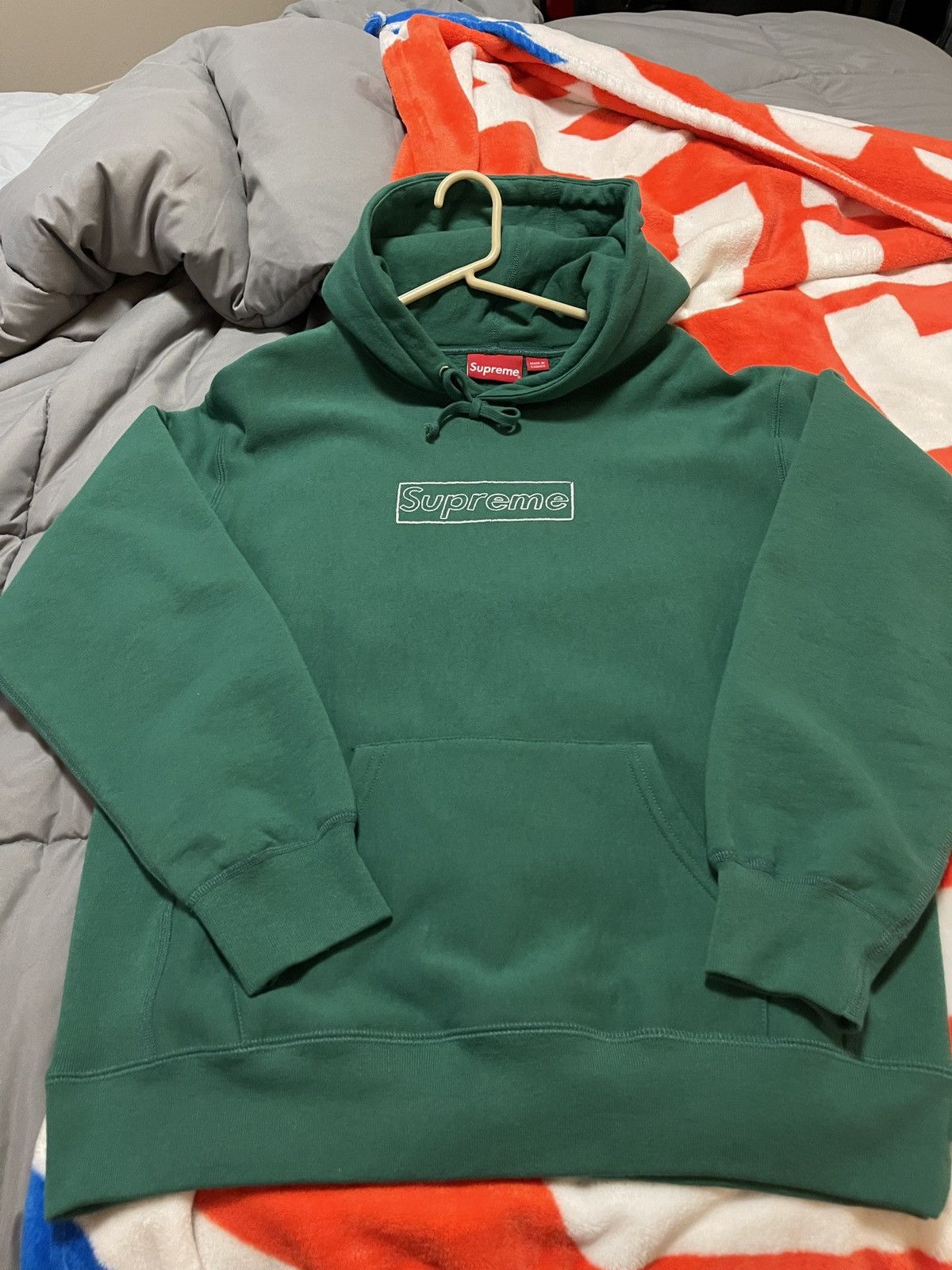 Supreme ! FINAL DROP ! Supreme Kaws Chalk Logo Hoodie Pine Green