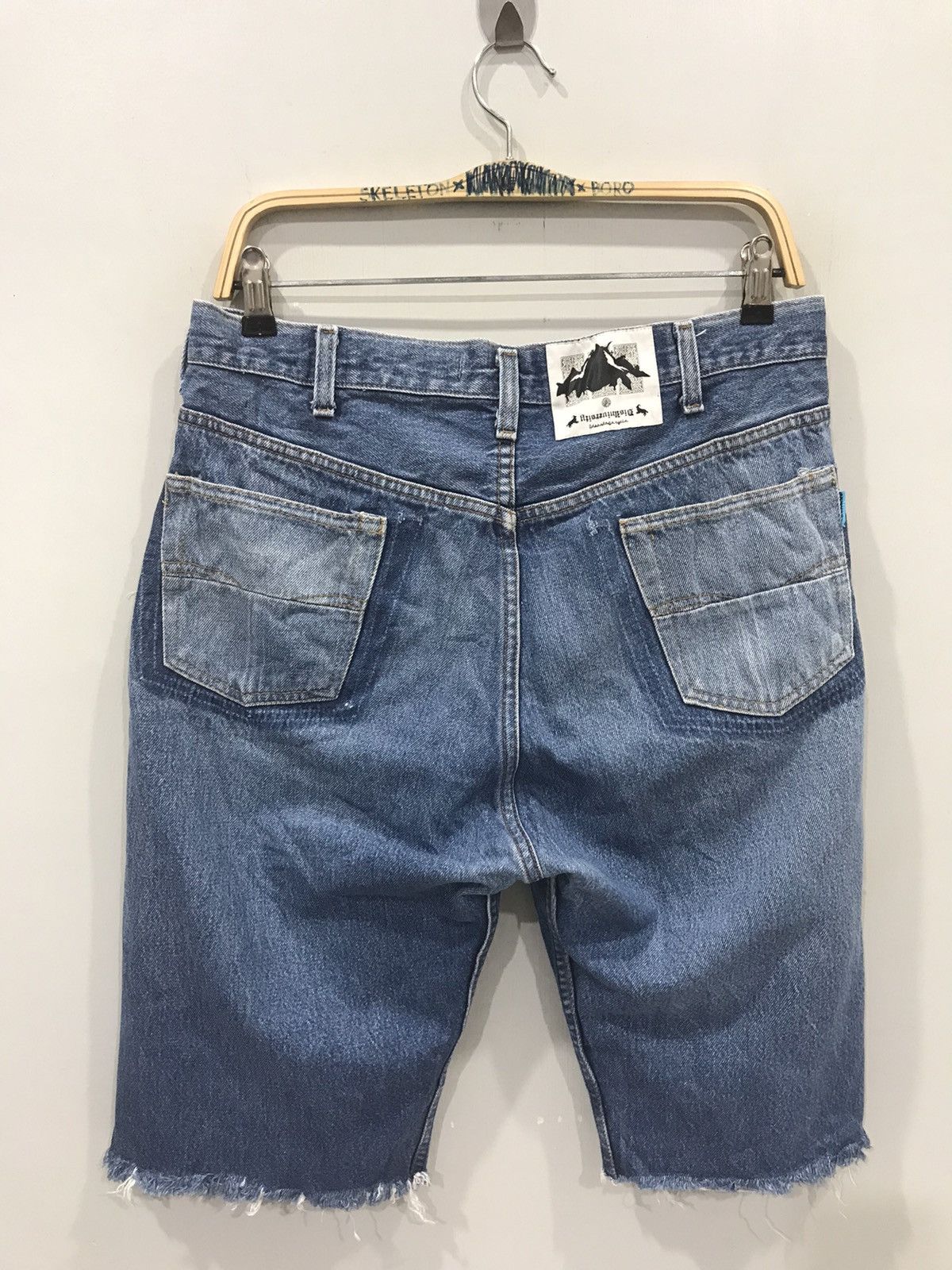 Japanese Brand Vintage Levis Reconstruct by Disuniversity Japan Short Jean Size US 31 - 11 Thumbnail