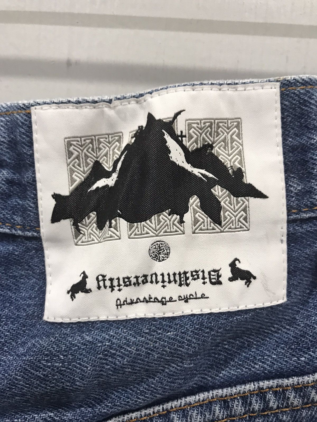 Japanese Brand Vintage Levis Reconstruct by Disuniversity Japan Short Jean Size US 31 - 12 Thumbnail