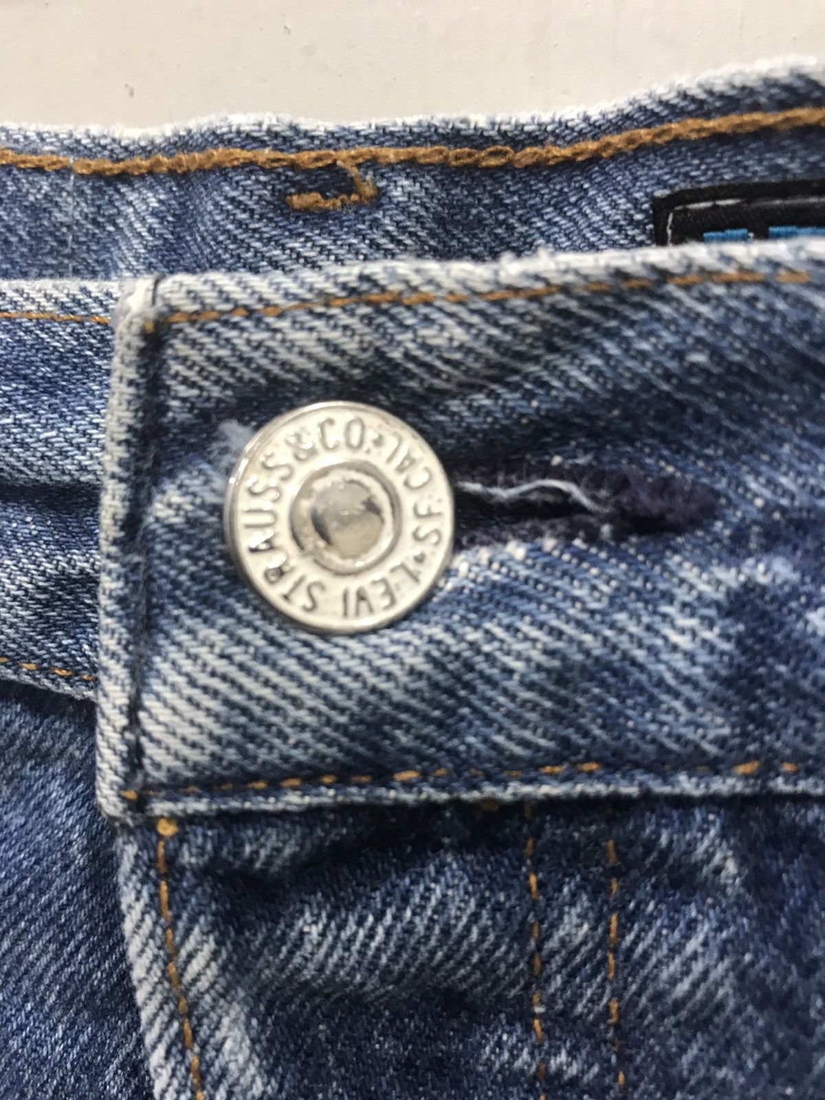 Japanese Brand Vintage Levis Reconstruct by Disuniversity Japan Short Jean Size US 31 - 8 Thumbnail