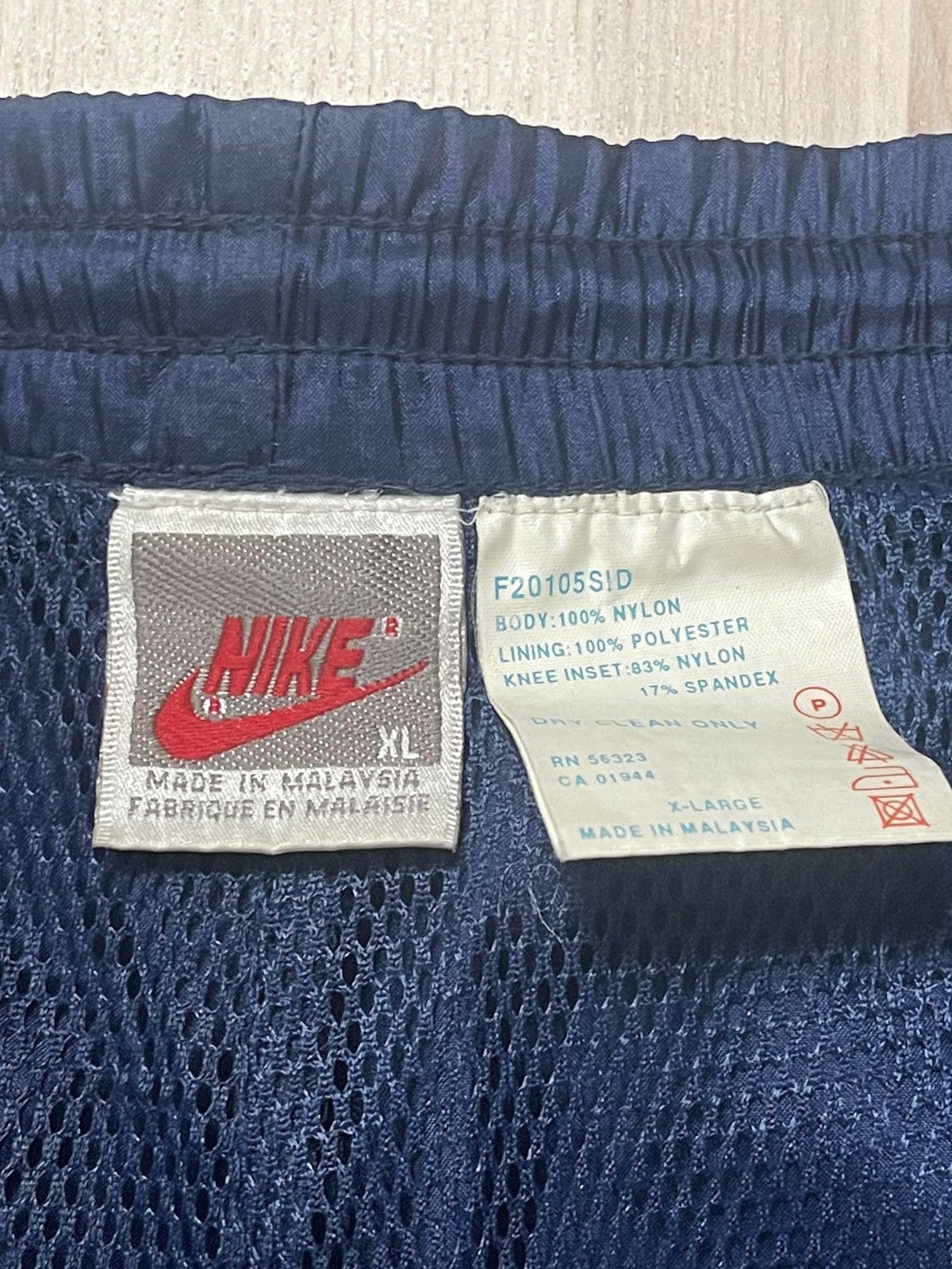 Nike Vintage Nike Grey Tag Infrared Check Windbreaker Pants Size US 36 / EU 52 - 4 Thumbnail
