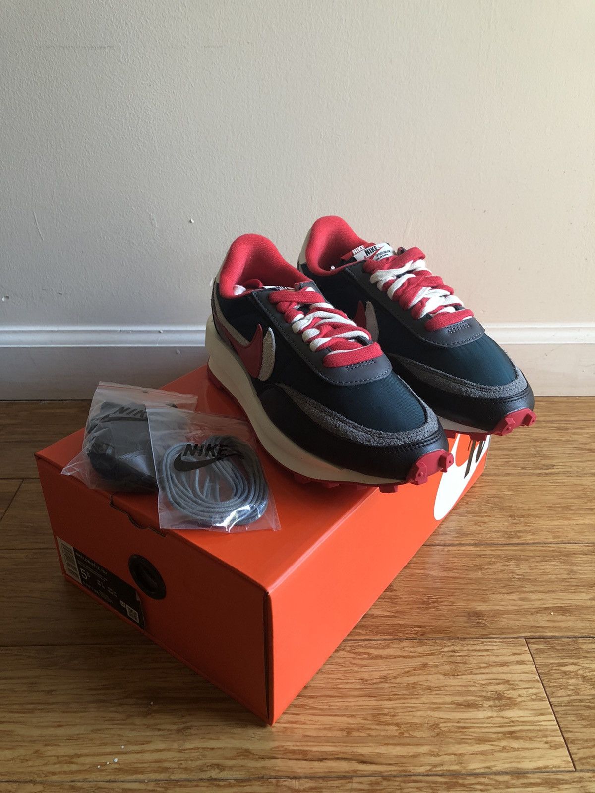 Nike × Sacai × Undercover NIKE LDWAFFLE / SU sacai undercover red 