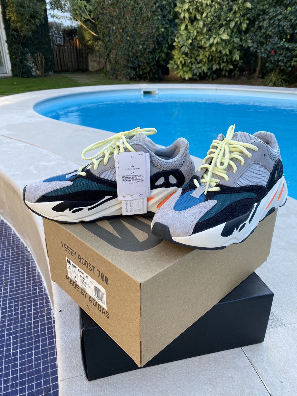 adidas YEEZY BOOST 700 Wave Runner 27.5 adidas YEEZY BOOST 700 27