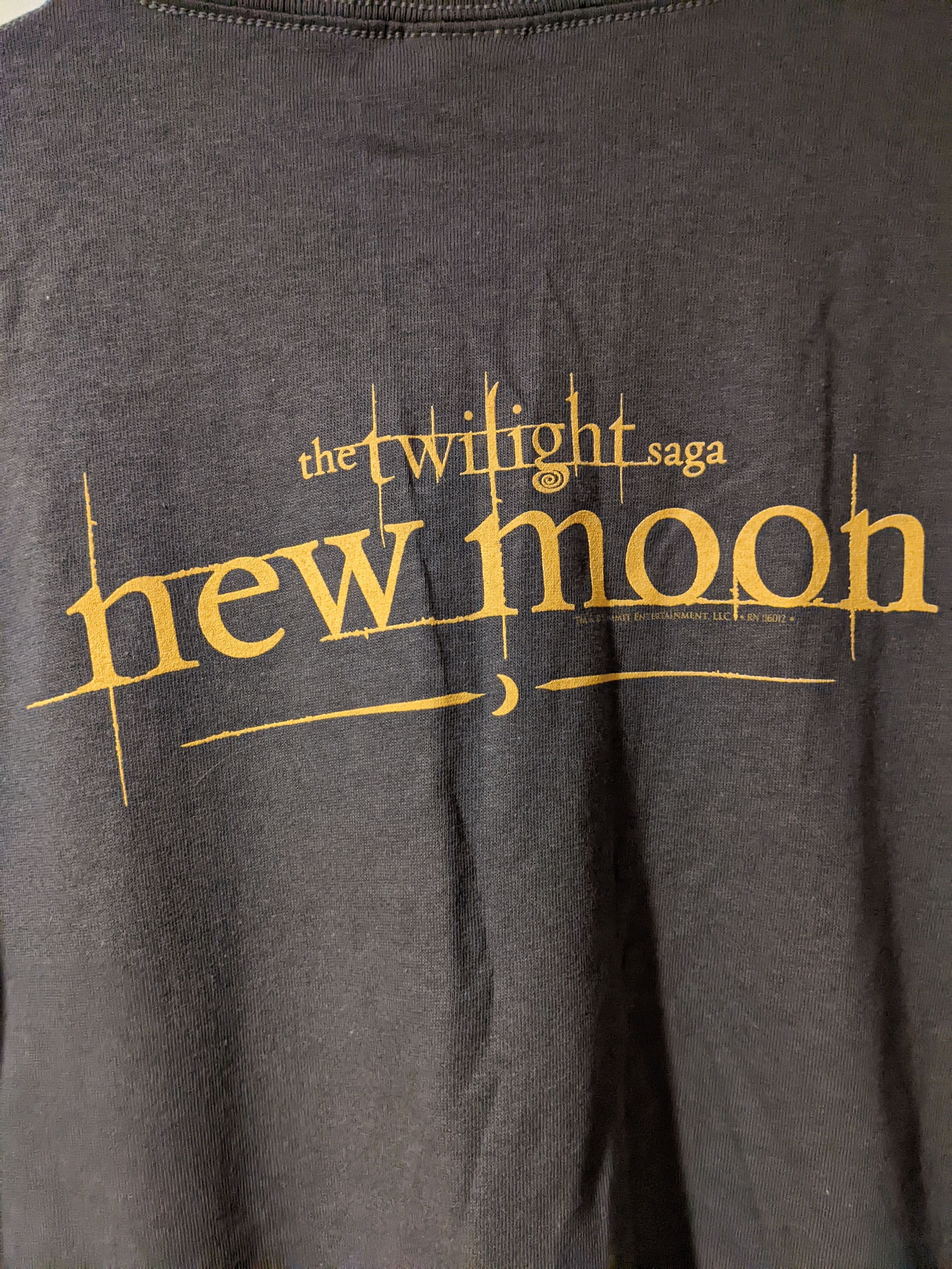 Anvil VINTAGE Twilight New Moon Shirt Jacob Black Taylor Lautner Size US XL / EU 56 / 4 - 3 Thumbnail